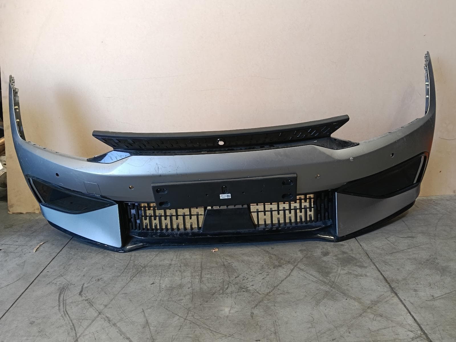 Used auto part listing image: 2022 KIA EV6 FRONT BUMPER CV, BUMPER BAR, GT/GT LINE, 09/21- 0000370786