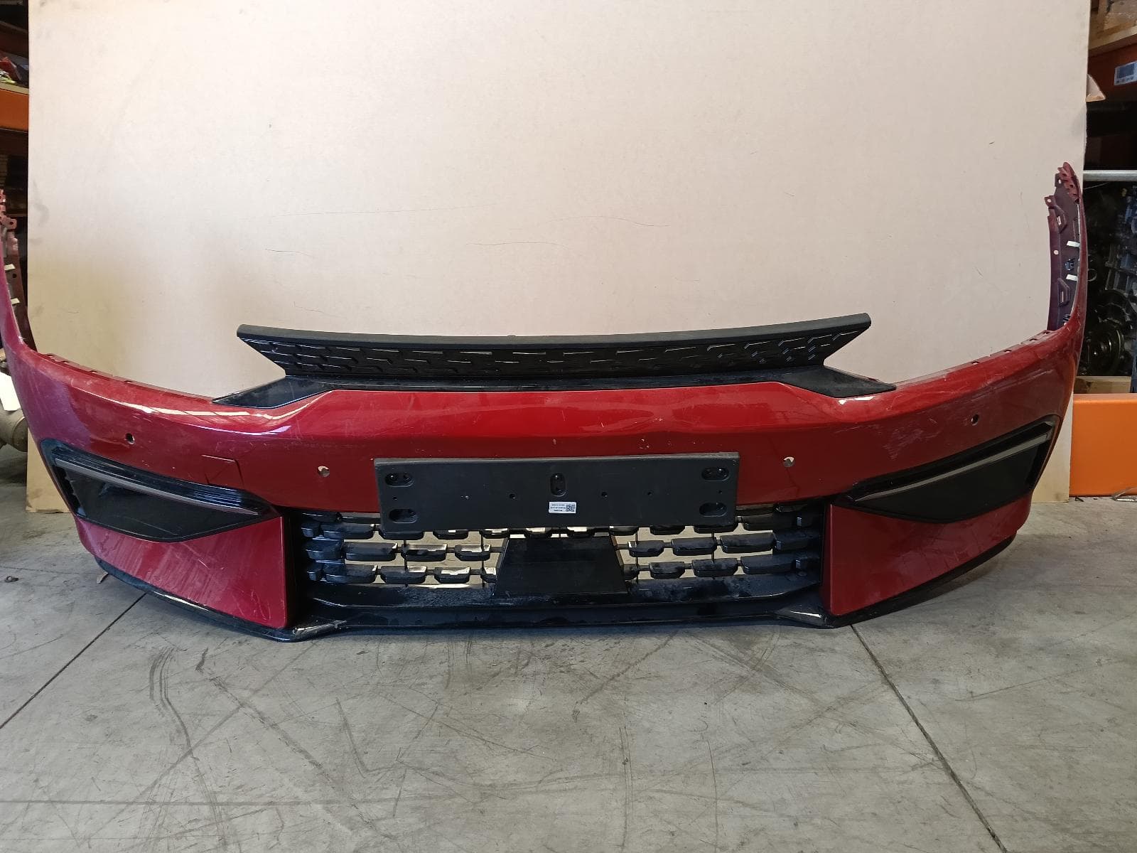 Used auto part listing image: 2024 KIA EV6 FRONT BUMPER CV, BUMPER BAR, NON GT LINE/NON GT, 09/21- 0000370787