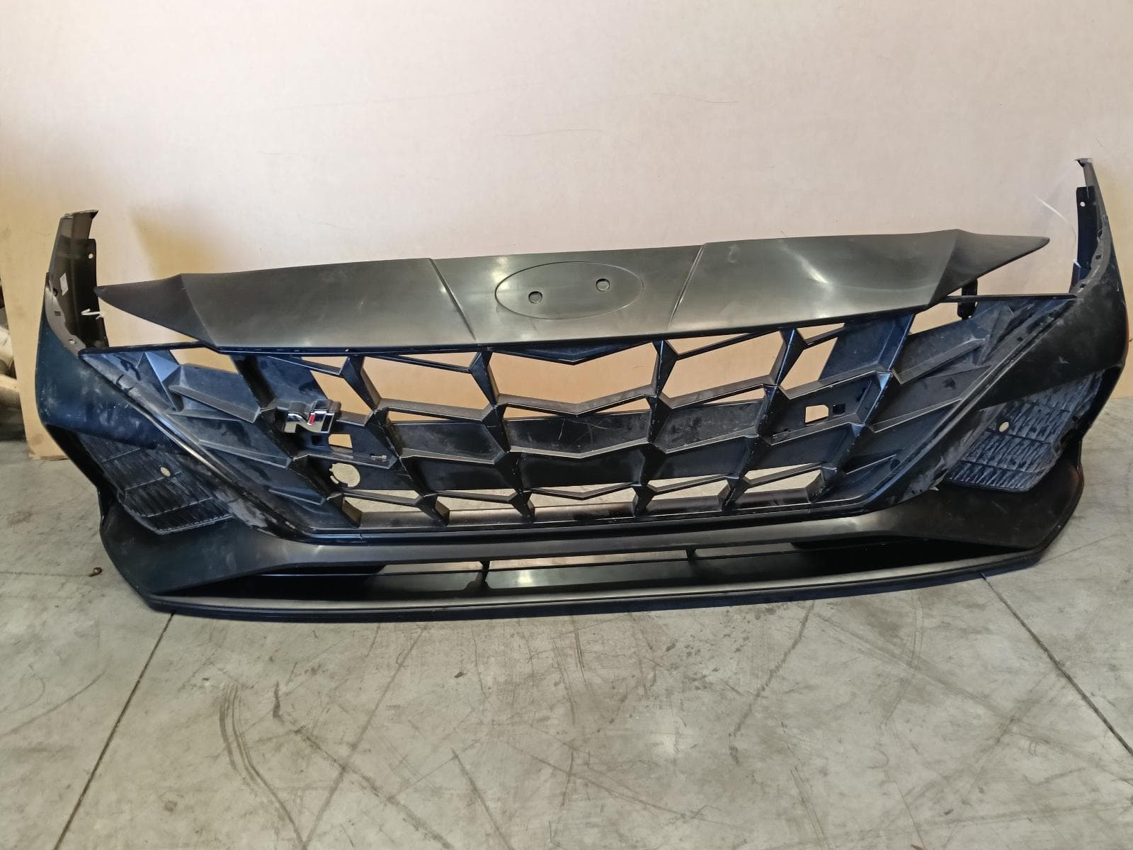 Used auto part listing image: NEW 2022 HYUNDAI I30 FRONT BUMPER CN7, BUMPER BAR, W/ PARK SENSOR TYPE, SEDAN (S.KOREA VIN KMHL), N PREMIUM, 03/21-02/23 0000370927