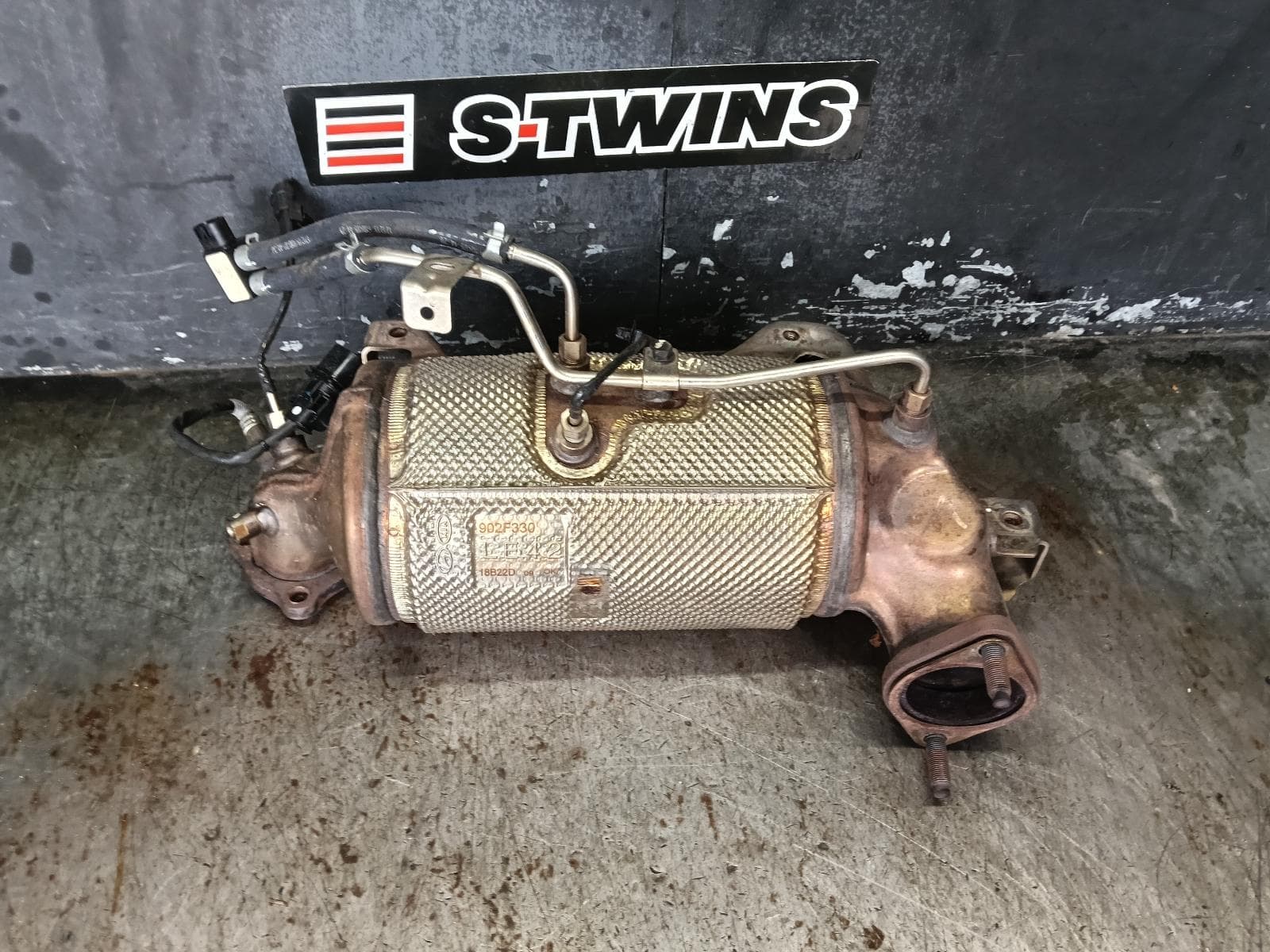 Used auto part listing image: 2018 KIA SORENTO PARTICULATE FILTER DPF DIESEL, 2.2, UM, 03/15-01/20 0000398365