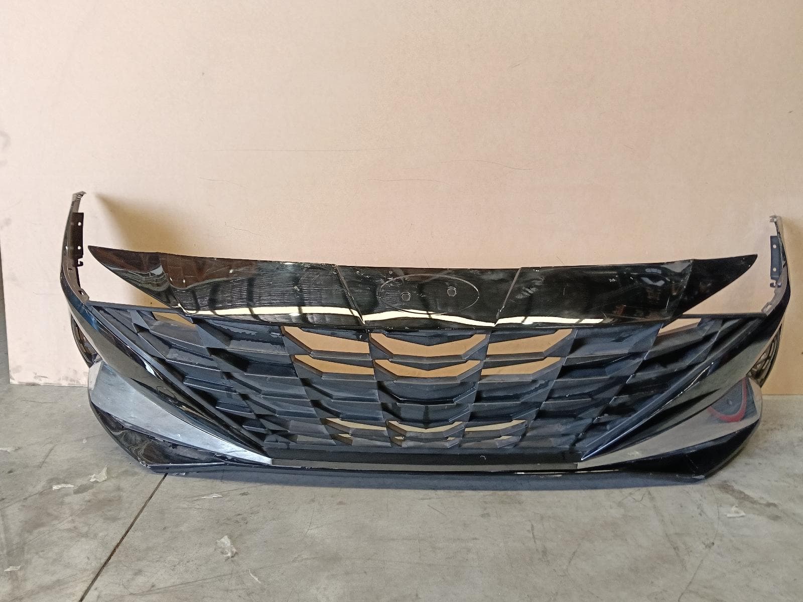 Used auto part listing image: 2021 HYUNDAI I30 FRONT BUMPER CN7, BUMPER BAR, NON PARK SENSOR TYPE, SEDAN (S.KOREA VIN KMHL), ACTIVE/ELITE, 08/20-02/23 0000371054