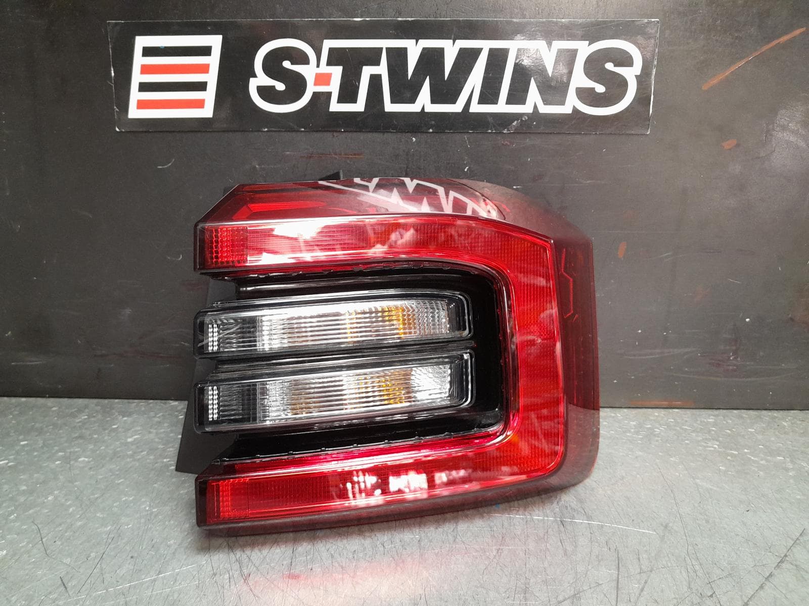 Used auto part listing image: 2024 CHERY TIGGO 4 PRO RIGHT TAILLIGHT 1ST GEN, IN BODY, W/ LED TYPE, PRO, 06/24- 0000371172