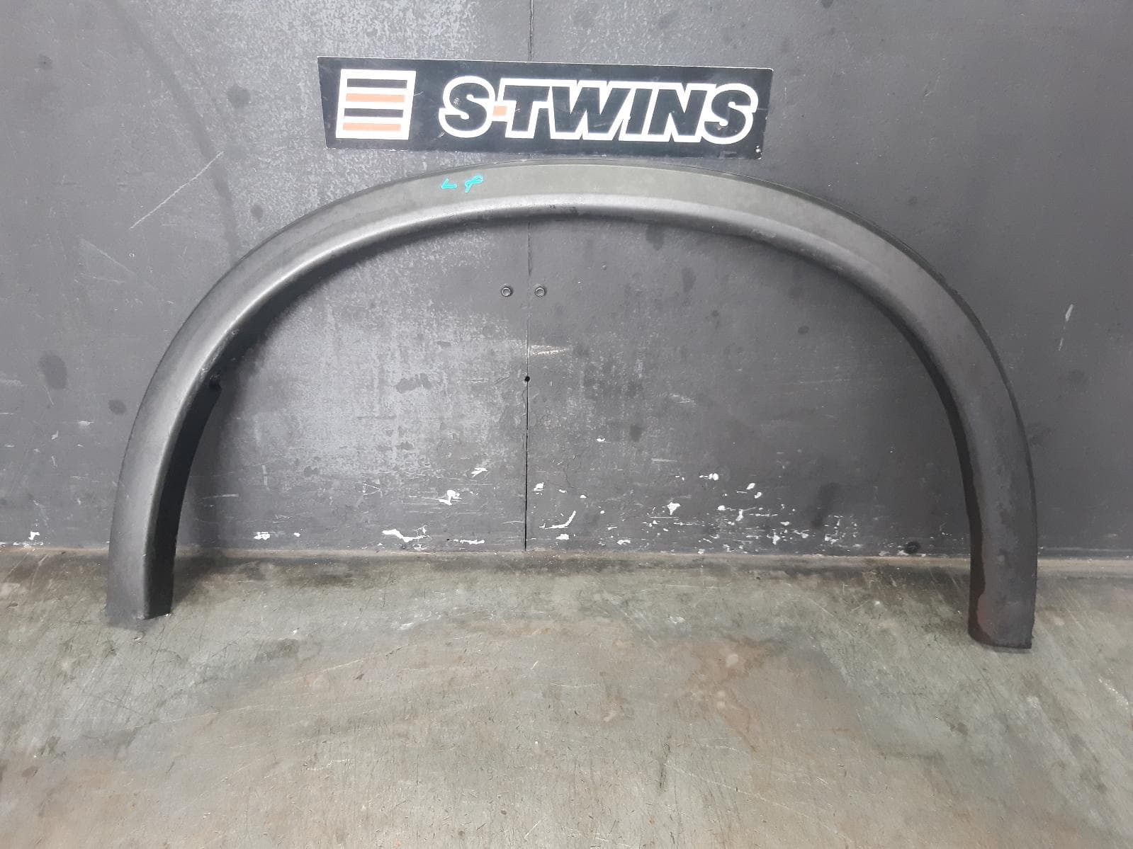 Used auto part listing image: 2019 MITSUBISHI ASX WHEEL ARCH FLARE LH FRONT, 12/19-12/24 0000372375