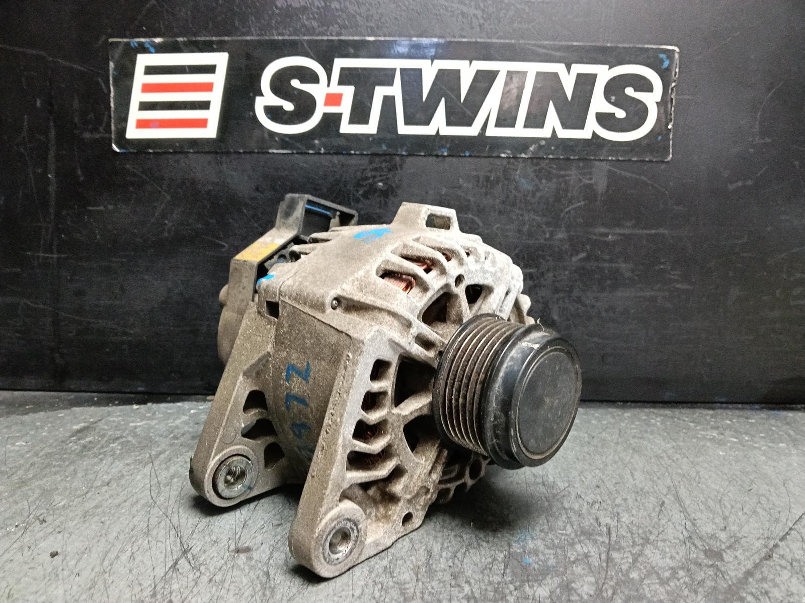 Used auto part listing image: 2013 KIA CERATO ALTERNATOR PETROL, 2.0, G4NC, YD, 04/13-02/16 0000404145