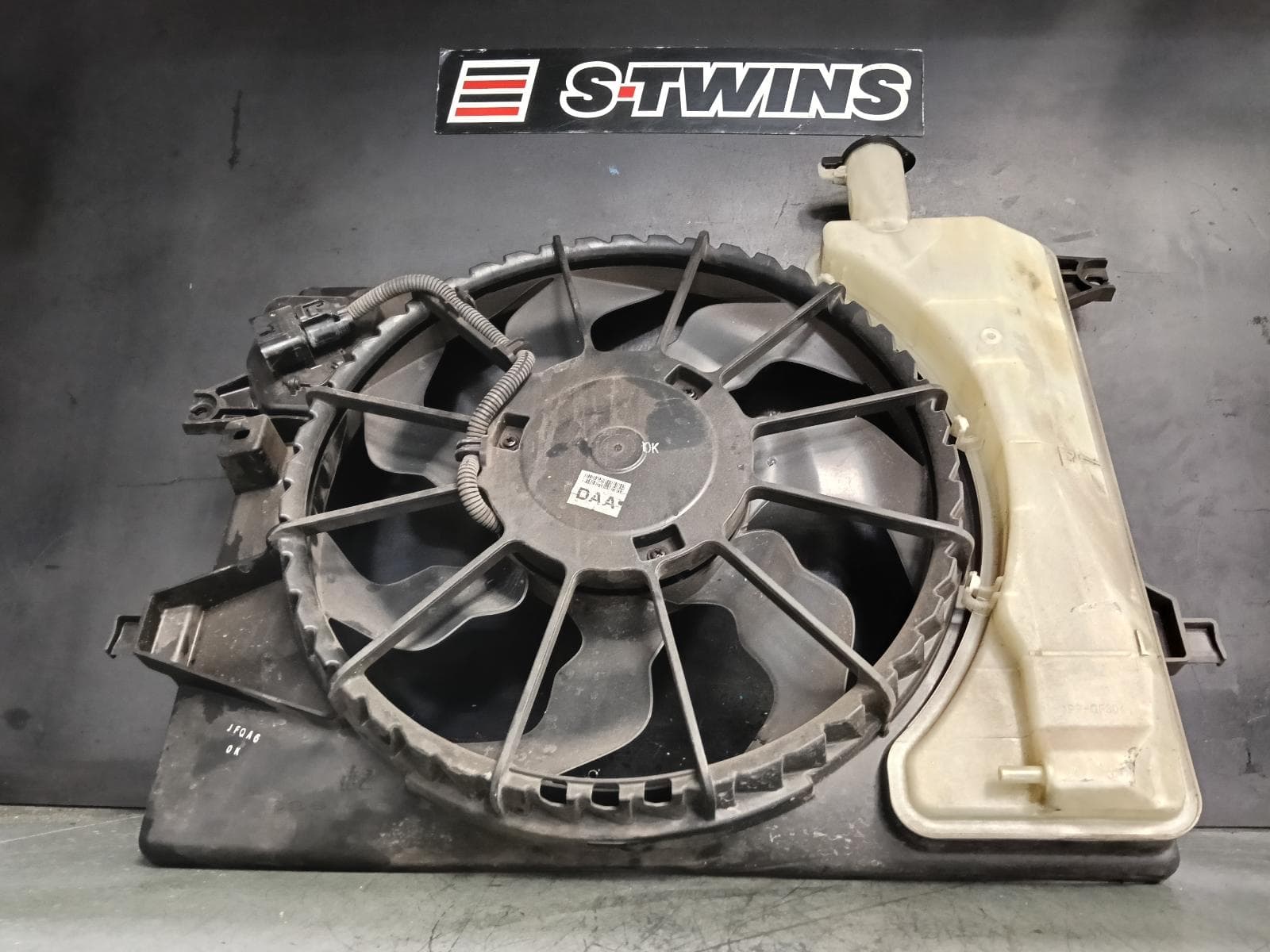 Used auto part listing image: 2014 HYUNDAI ELANTRA FAN RADIATOR FAN ASSY, MD, 10/13-11/15 0000381881