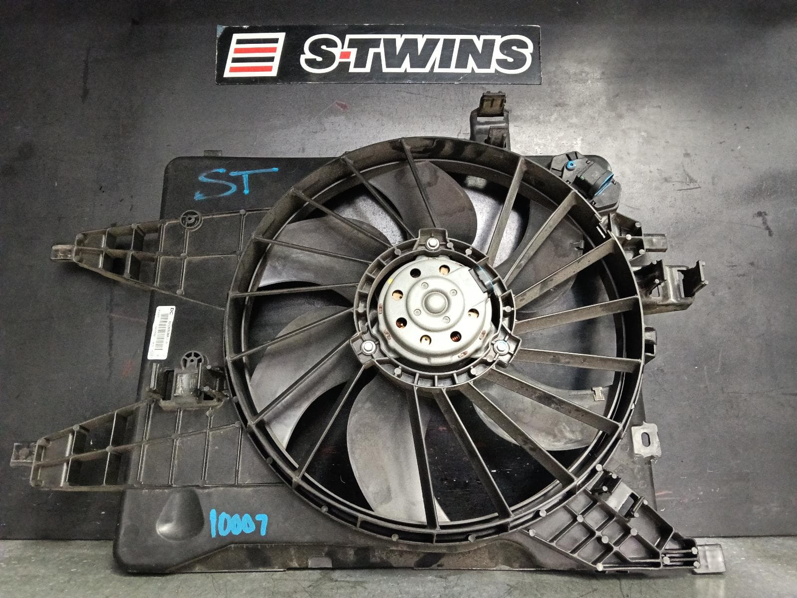 Used auto part listing image: 2021 RENAULT KANGOO FAN X61, A/C FAN, PETROL, 1.2, TURBO, 07/16-02/22 0000396502