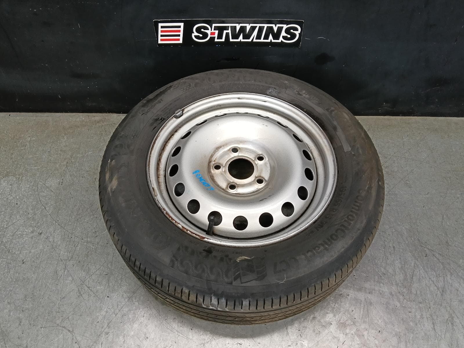Used auto part listing image: 2021 RENAULT KANGOO WHEEL STANDARD STEEL X61, FACTORY, 15X6IN, 10/10-02/22 0000396515