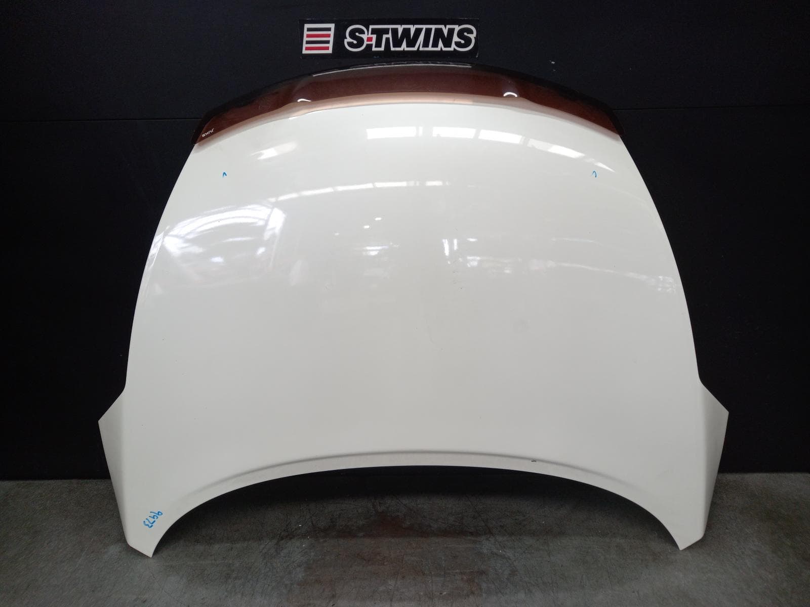 Used auto part listing image: 2016 NISSAN JUKE BONNET F15, 06/10-12/19 0000381833