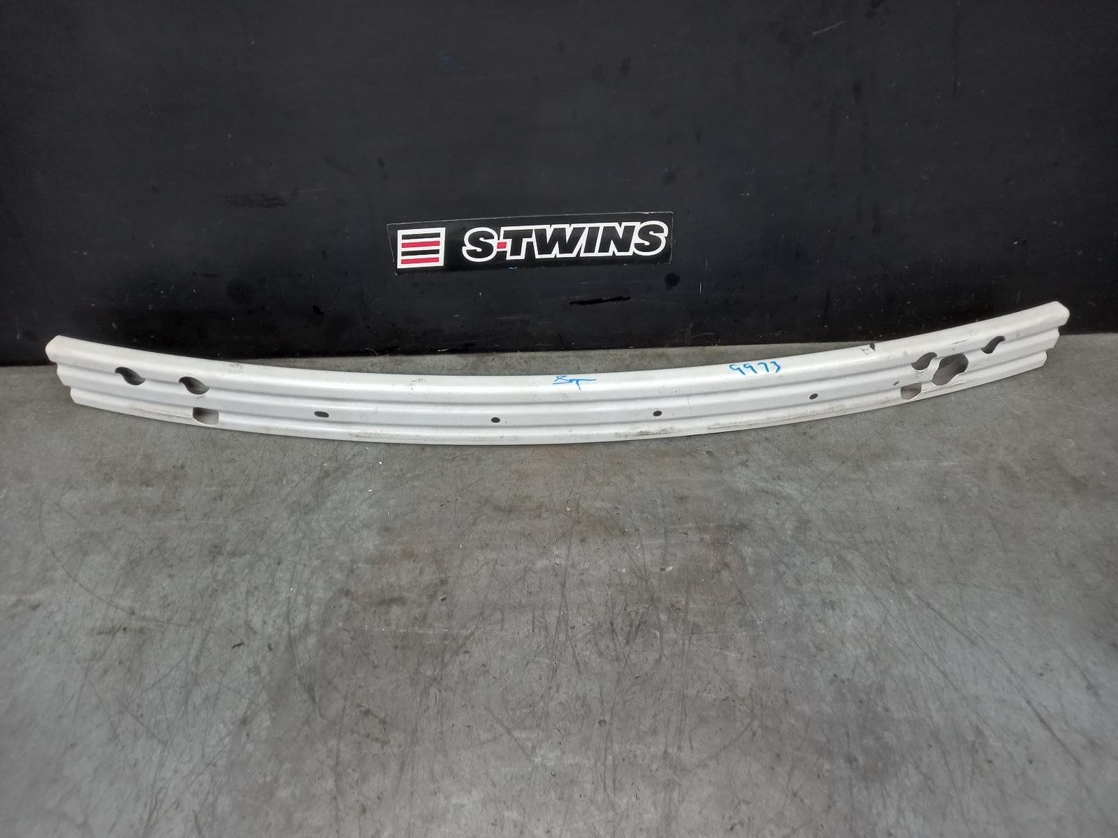Used auto part listing image: 2016 NISSAN JUKE R BAR BRACKET REINFO MAIN REINFORCEMENT, TI-S, F15, 06/10-12/19 0000381839