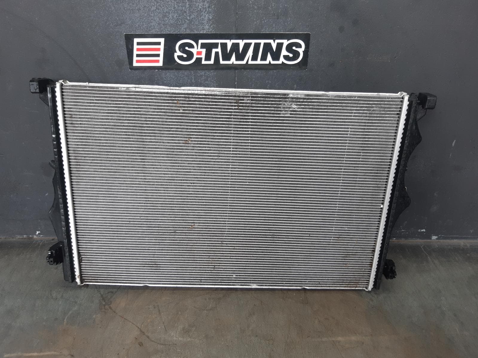 Used auto part listing image: 2021 MERCEDES GLB CLASS RADIATOR X247, AUTO, 1.3, PETROL, GLB200, 12/19- 0000377078
