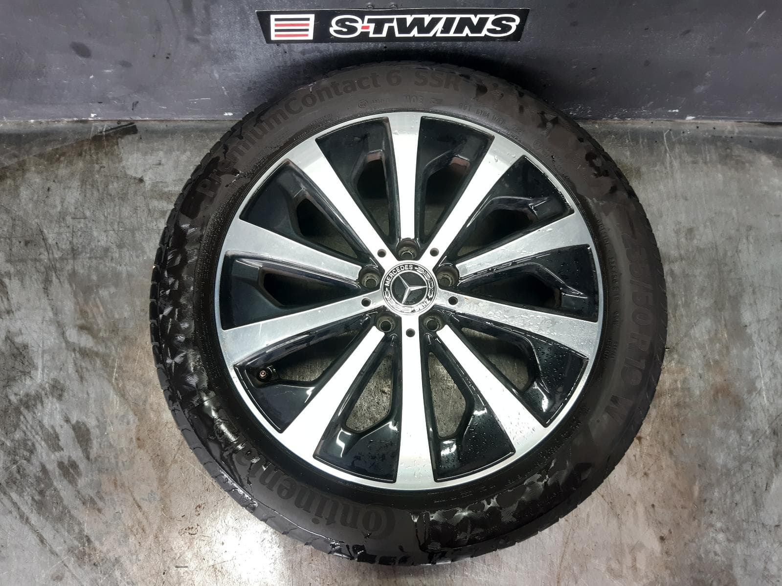 Used auto part listing image: 2021 MERCEDES GLB CLASS WHEEL MAG X247, FACTORY, 19X7.5IN, 5 TWIN SPOKE, RTG CODE, BI-COLOUR, 12/19- 0000376960