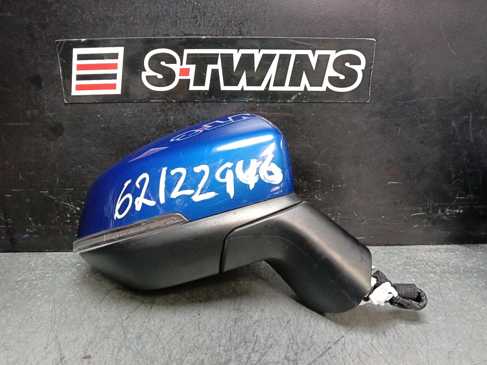 Used auto part listing image: 2021 HAVAL H6 RIGHT DOOR MIRROR B01, ELECTRIC FOLD, HEATED TYPE, COLOUR CODED, 02/21- 0000392626