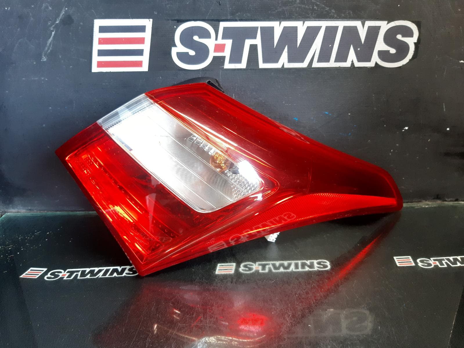 Used auto part listing image: 2013 HYUNDAI I30 RIGHT TAILLIGHT GD, 5DR/3DR, HATCH, W/ HALOGEN TYPE, GO/ACTIVE/ELITE, 03/12-02/17 0000375409