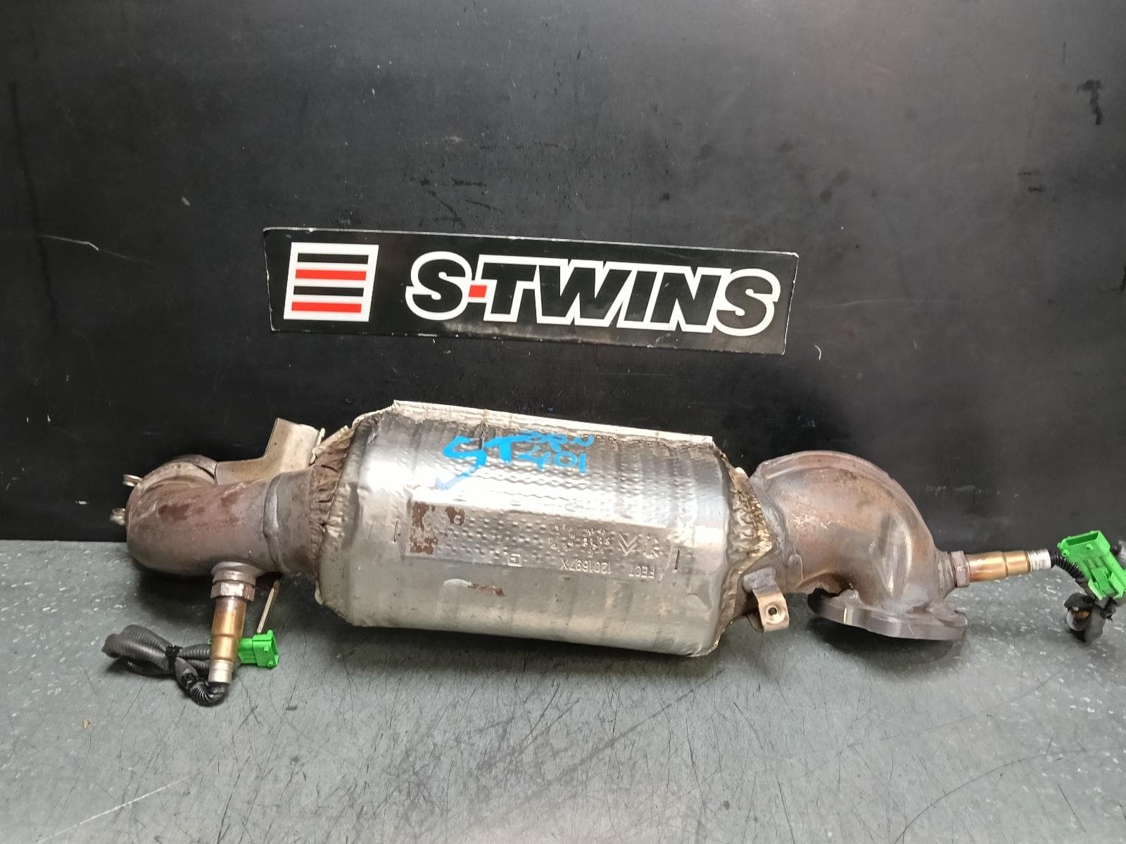 Used auto part listing image: 2023 PEUGEOT 3008 CATALYTIC CONVERTER P84, 10/16-12/23 0000382165