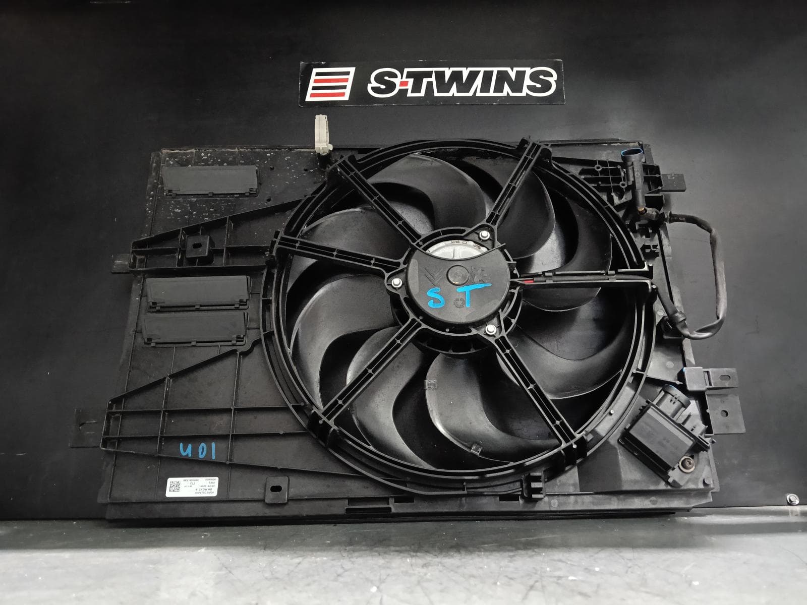 Used auto part listing image: 2023 PEUGEOT 3008 FAN RADIATOR FAN, 1.6, PETROL, 200W, P84, 11/20- 0000386644
