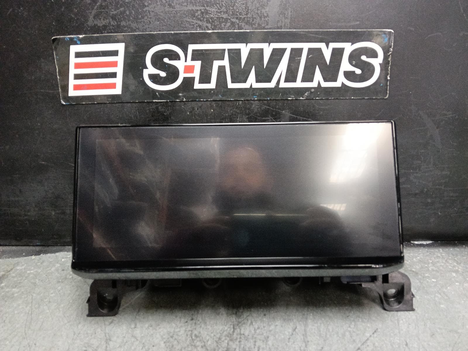 Used auto part listing image: 2023 PEUGEOT 3008 P84, TOUCHSCREEN, 10IN, 11/20- 0000405132