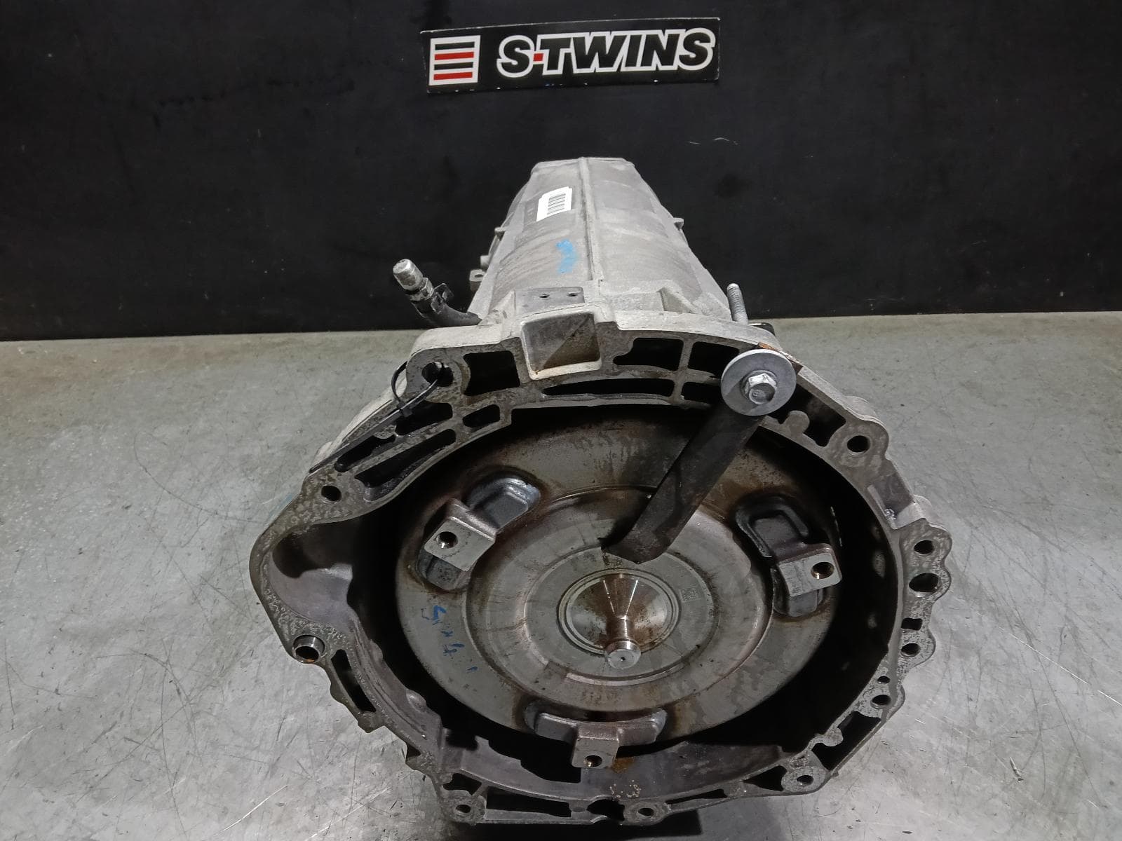 Used auto part listing image: 2021 LDV D90 TRANS GEARBOX AUTO, RWD, PETROL, 2.0, TURBO, 6 SPEED, SV9A, 11/17-04/24 0000397126