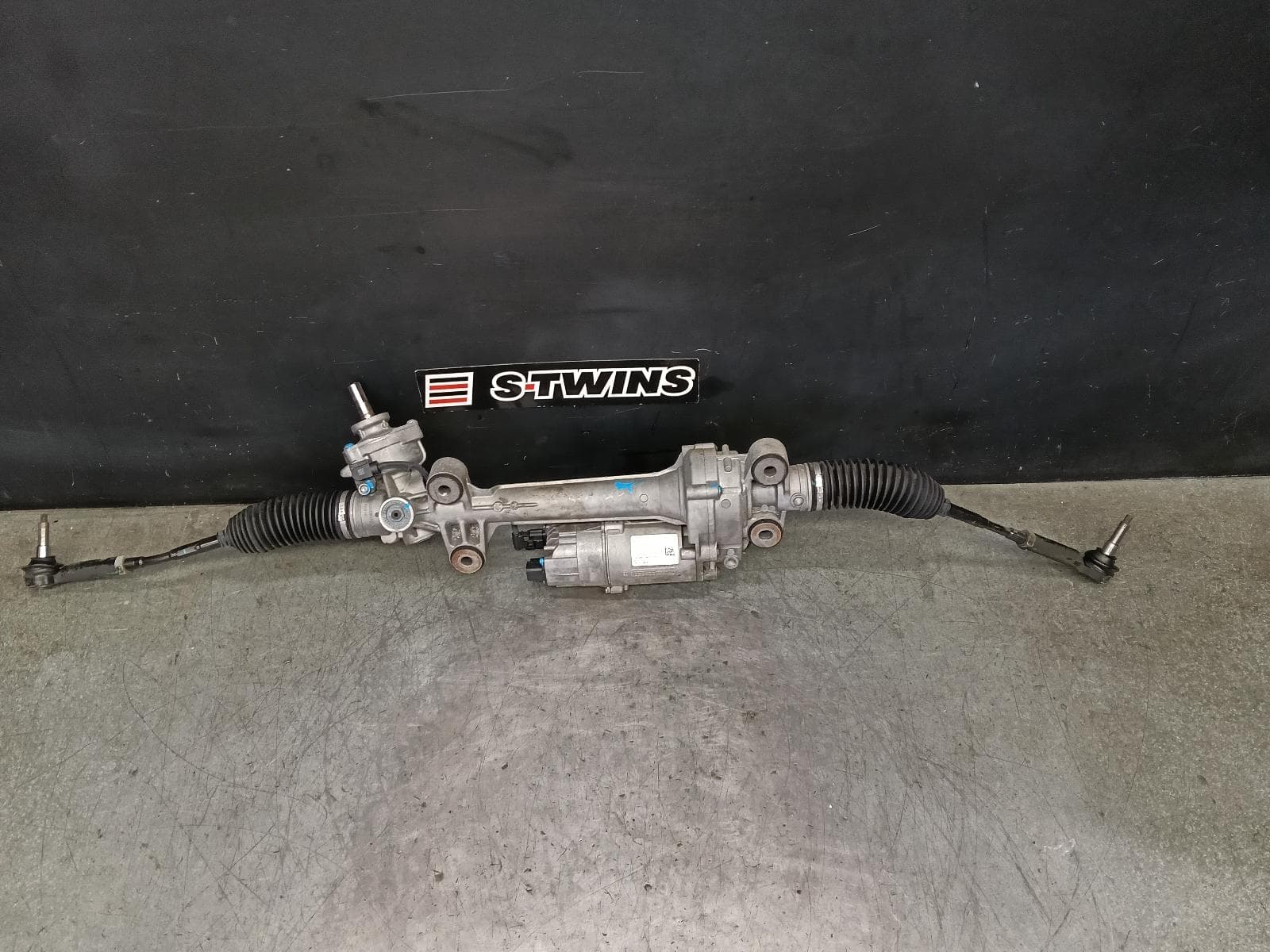 Used auto part listing image: 2021 LDV D90 STEERING BOX RACK SV9A, ELECTRIC TYPE, 11/17- 0000397615