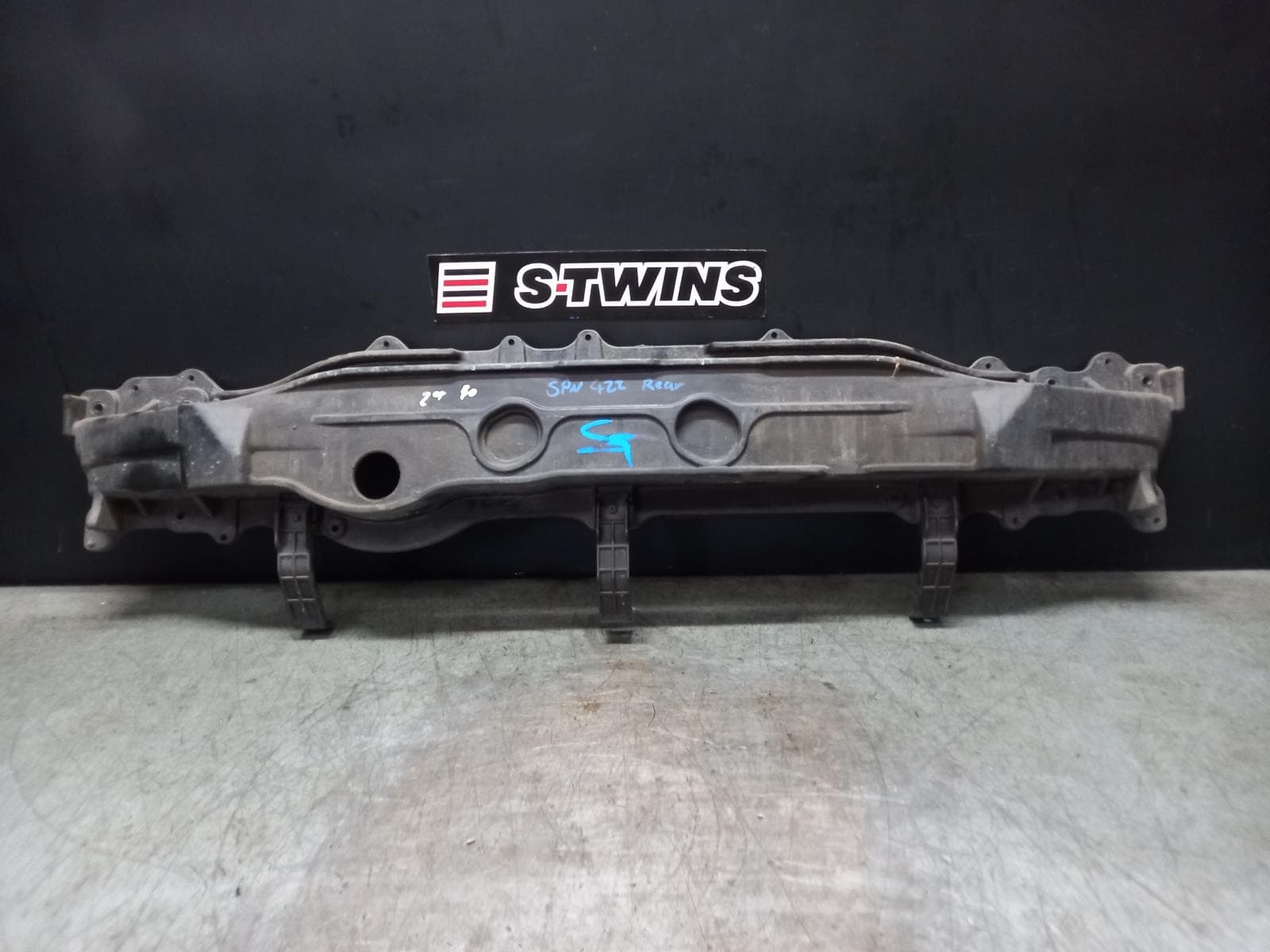 Used auto part listing image: 2014 HYUNDAI I30 R BAR BRACKET REINFO MAIN REINFORCEMENT, GD, 5DR HATCH, 03/12-02/17 0000376195