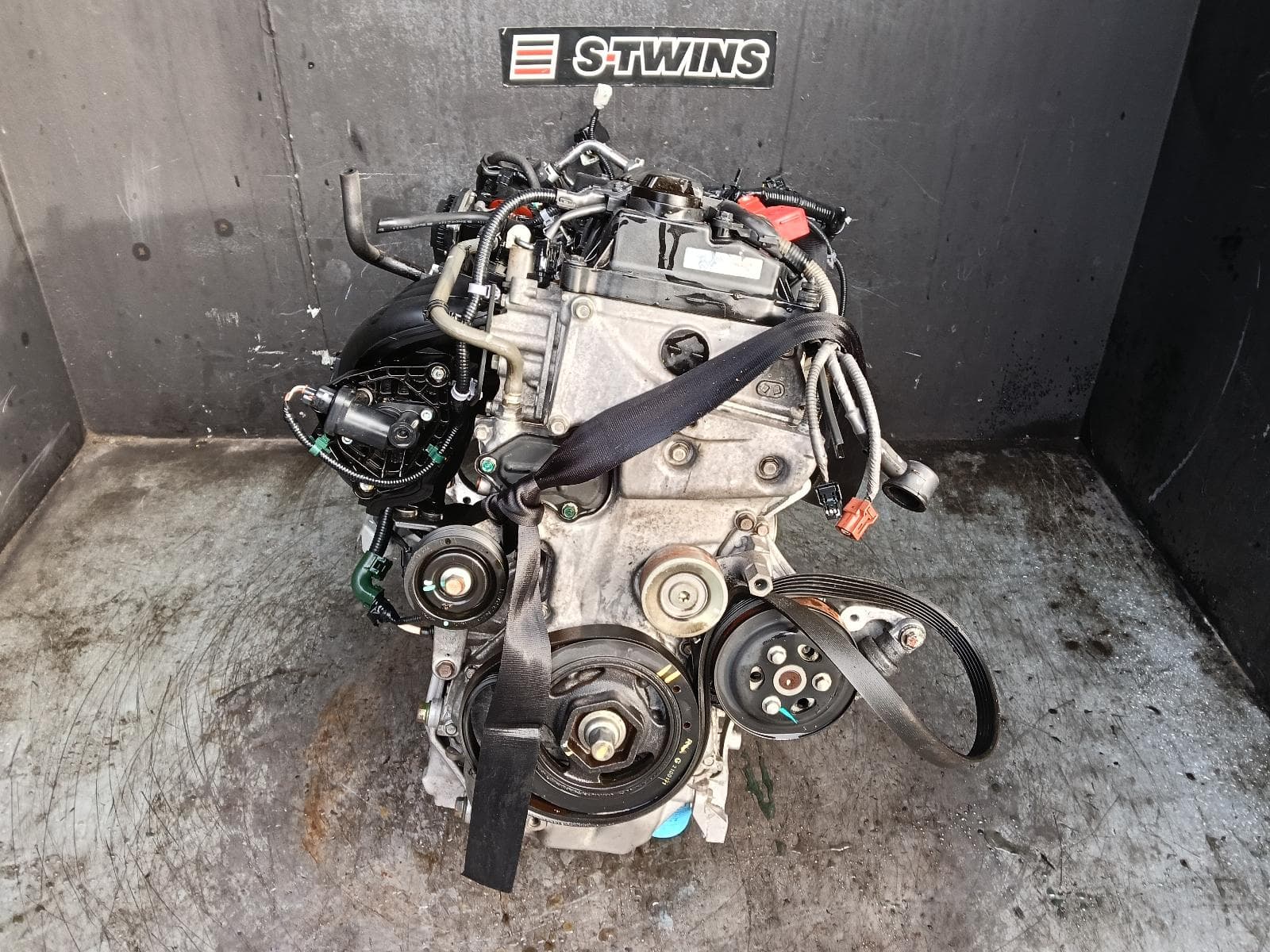 Used auto part listing image: 2013 HONDA CIVIC ENGINE PETROL, 1.8, 9TH GEN, SEDAN, 02/12-04/16 0000410462