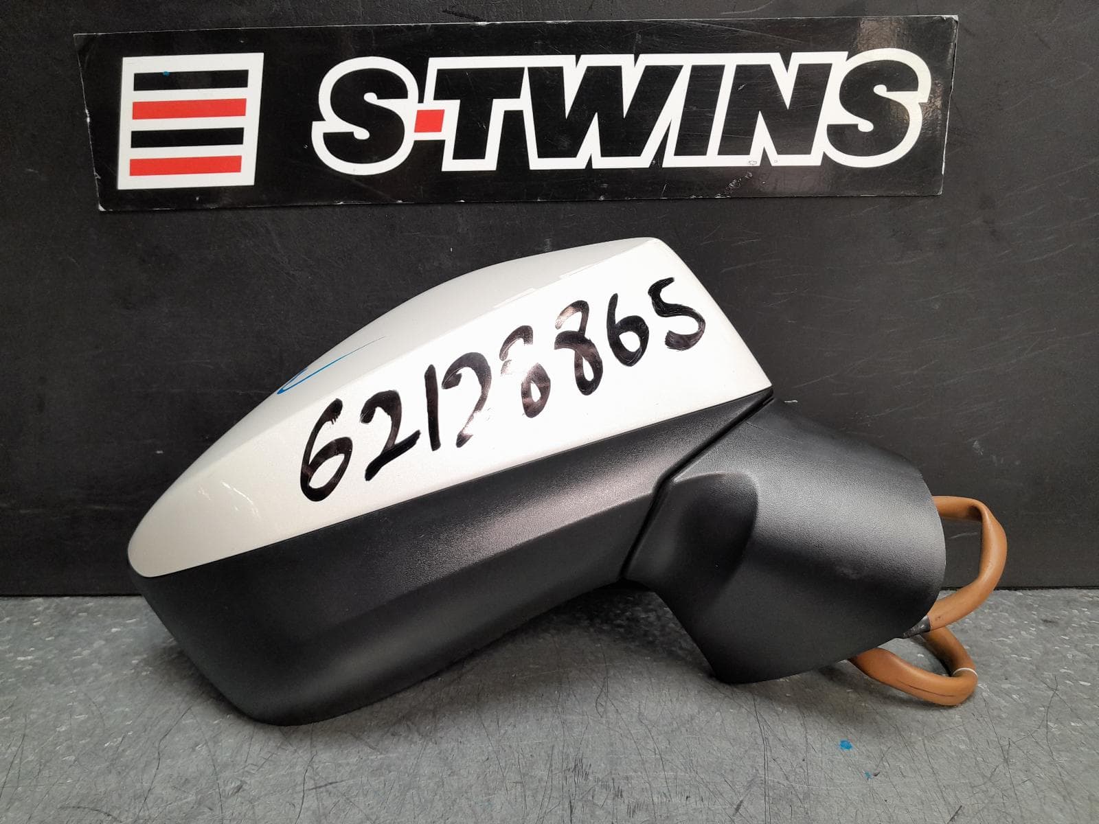 Used auto part listing image: 2014 SUBARU BRZ RIGHT DOOR MIRROR POWER FOLD, Z1, 07/12-09/21 0000374979