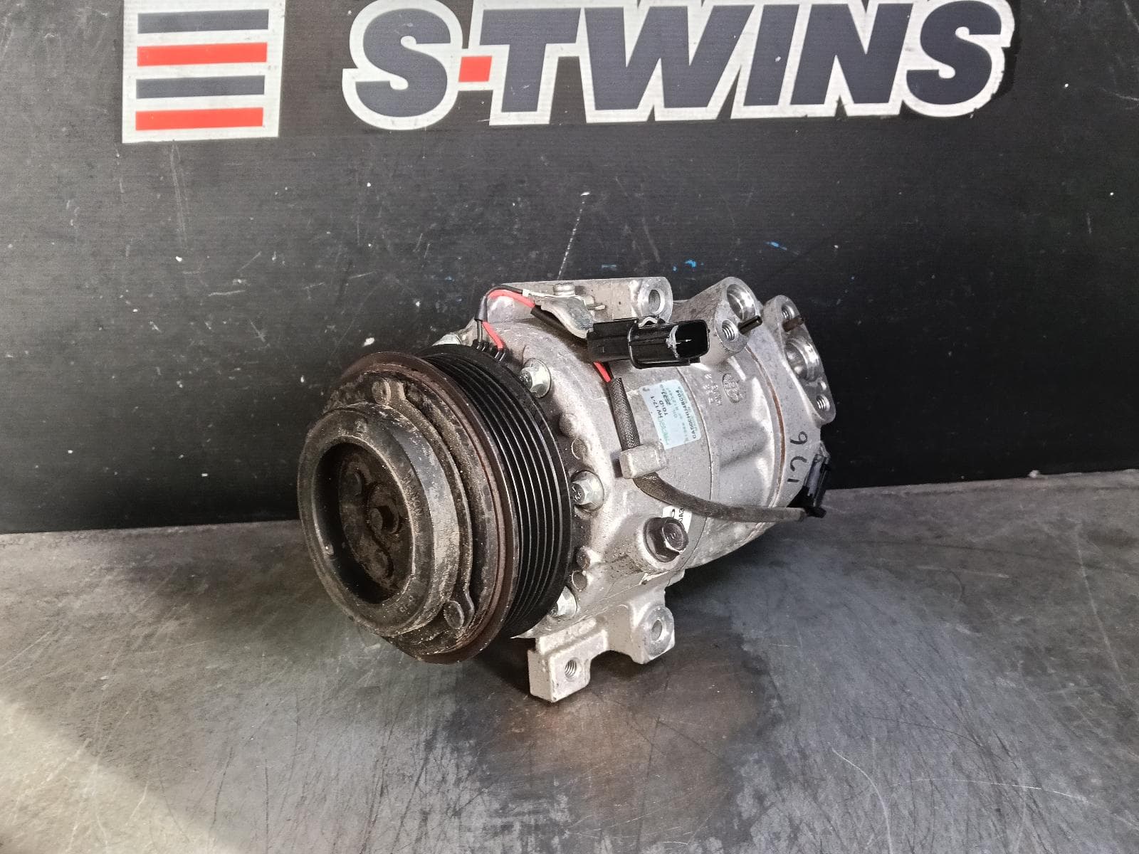 Used auto part listing image: 2024 HYUNDAI STARIA A C COMPRESSOR 3.5, PETROL, G6DU, US4, 04/21- 0000403942