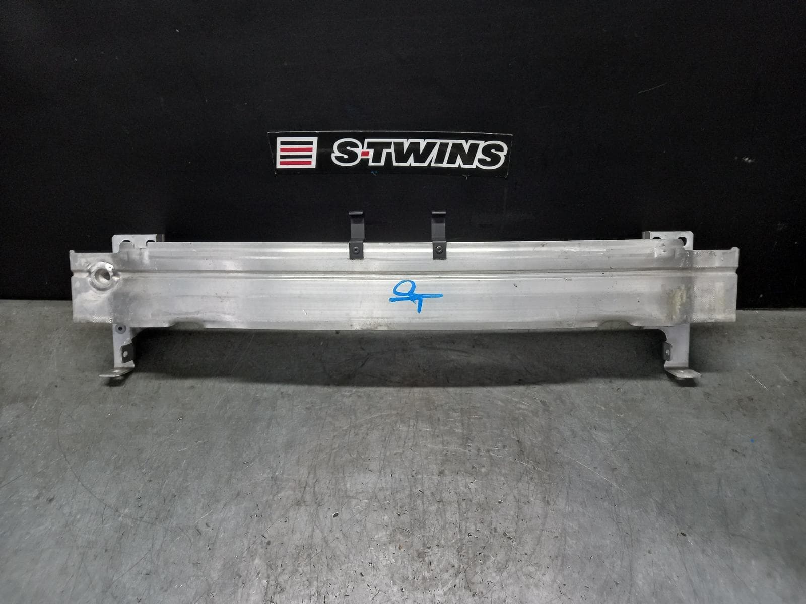 Used auto part listing image: 2018 AUDI A1 F BAR REINFORC BRACK MAIN REINFORCEMENT, 8X, A1/S1, 12/10-10/18 0000386769