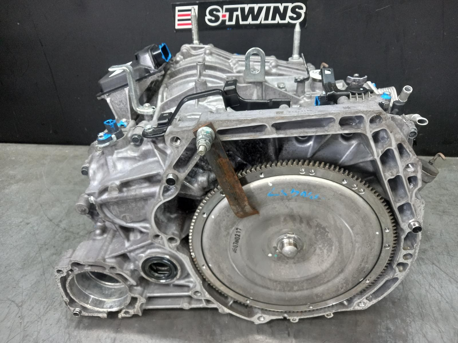 Used auto part listing image: 2020 HONDA CRV TRANS GEARBOX RW, AUTO, AWD, PETROL, 1.5, TURBO, NO TRANSFER CASE, 05/17-08/23 0000384457