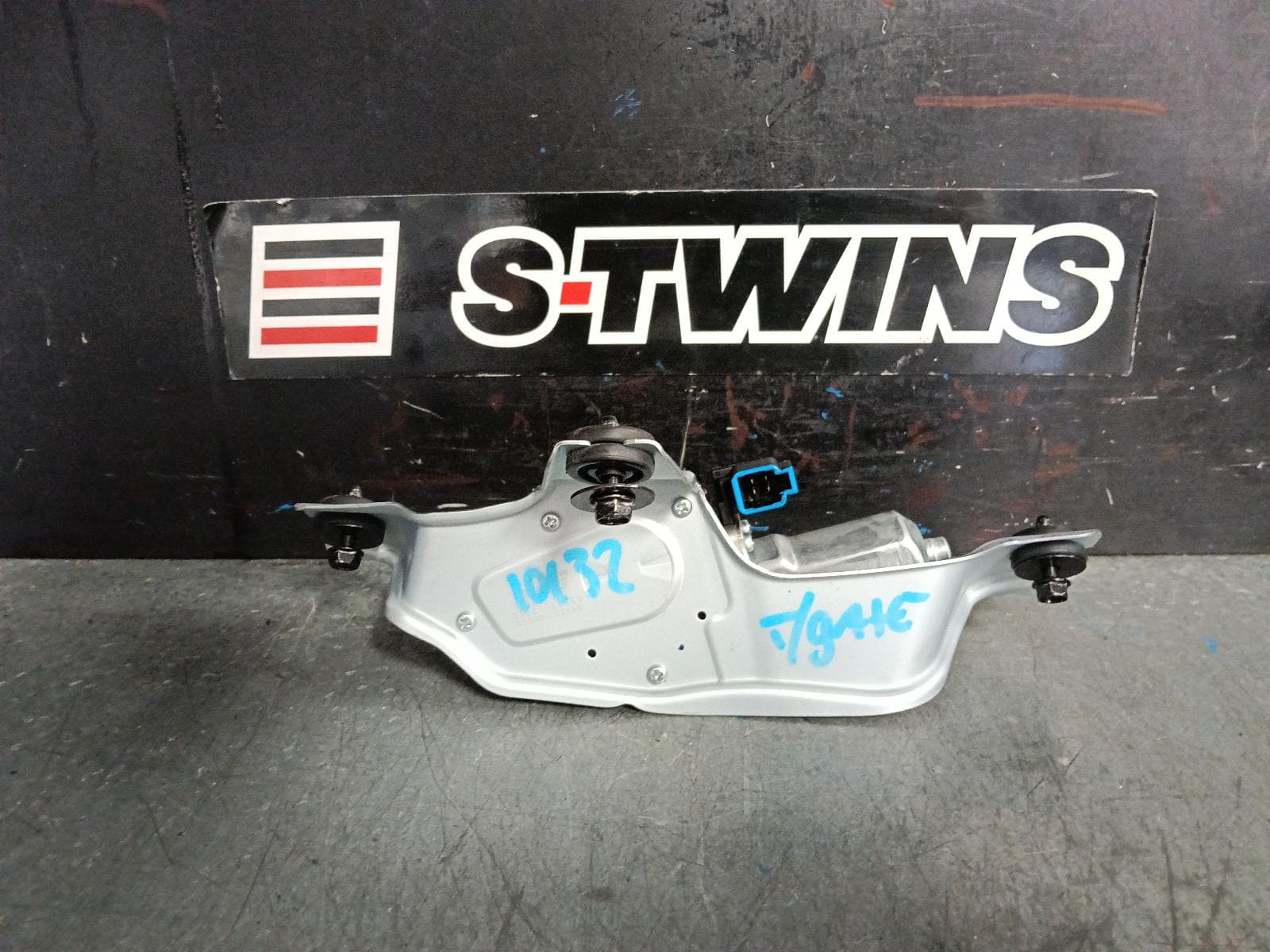 Used auto part listing image: 2020 KIA CERATO WIPER MOTOR TAILGATE, BD, HATCH, 09/18-09/24 0000389193