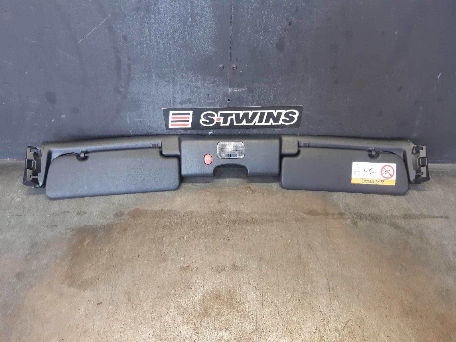 Used auto part listing image: 2024 MAZDA MX5 SUNVISOR ND SERIES, PAIR, 08/15- 0000375031