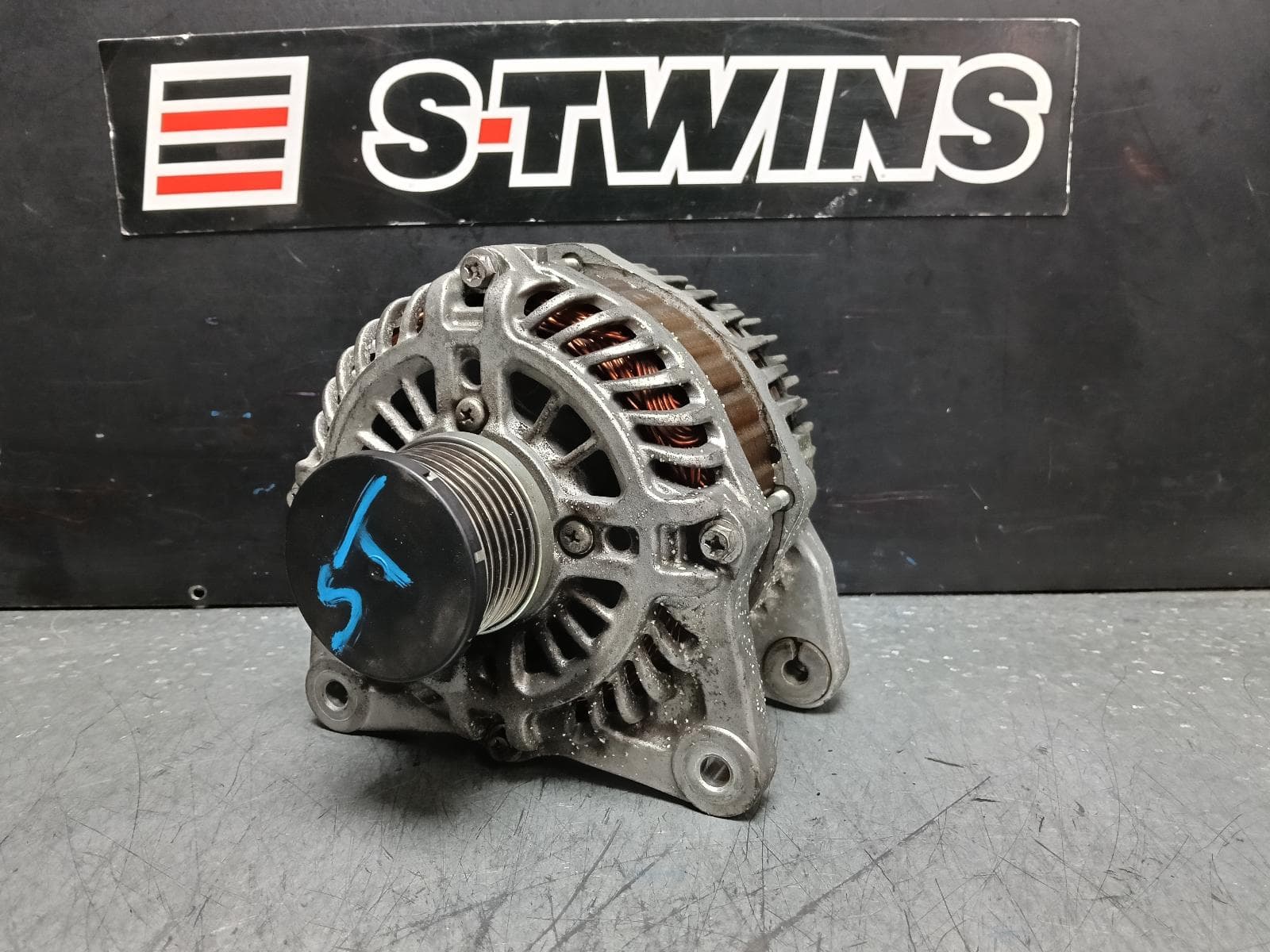 Used auto part listing image: 2014 NISSAN DUALIS ALTERNATOR PETROL, 2.0, MR20, J10, 10/07-05/14 0000380263