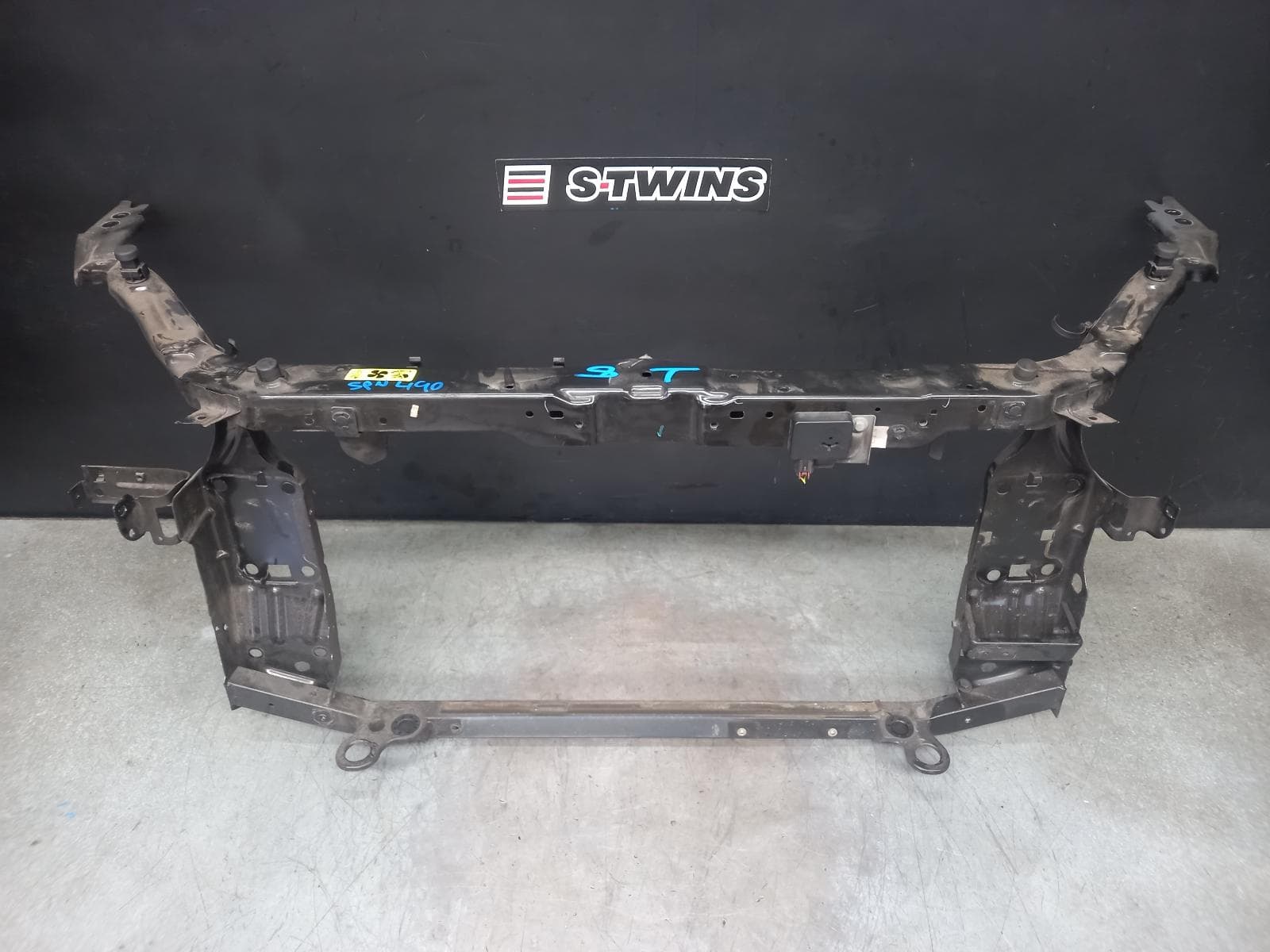 Used auto part listing image: 2014 NISSAN DUALIS RADIATOR SUPPORT J10, 01/10-05/14 0000379895
