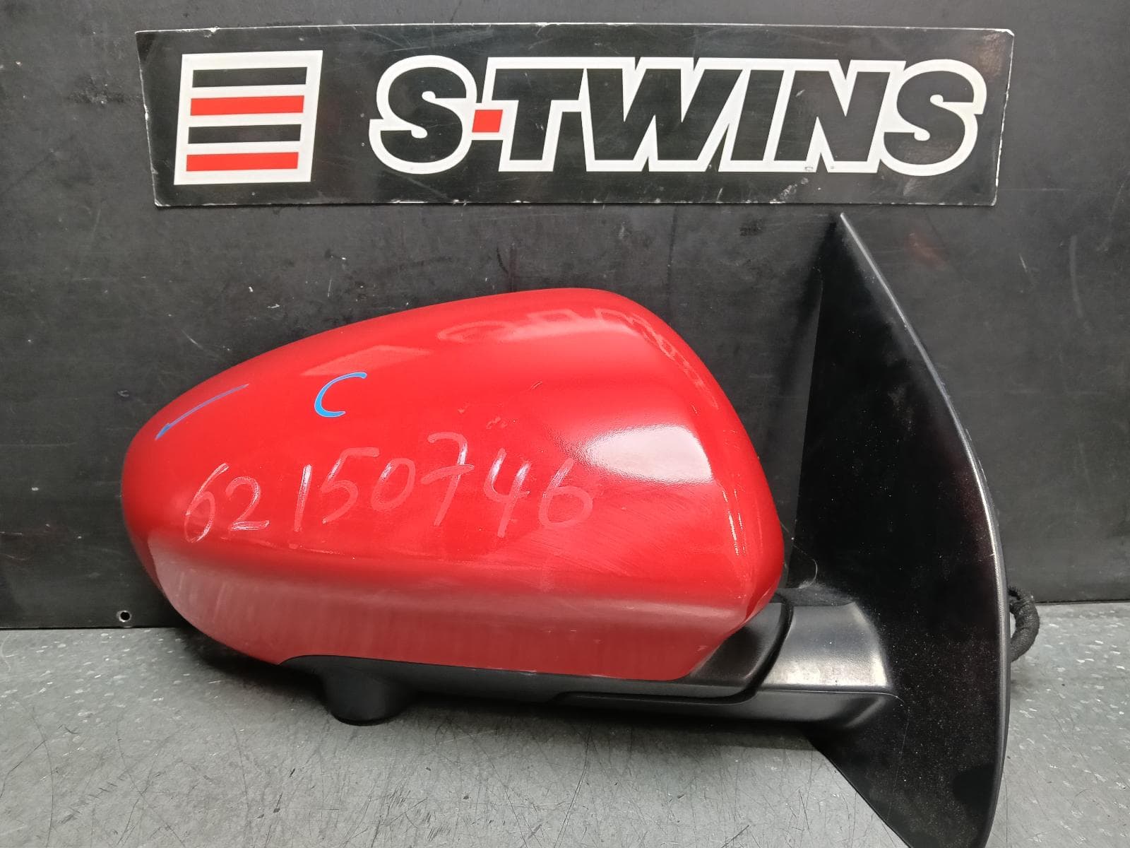Used auto part listing image: 2014 NISSAN DUALIS RIGHT DOOR MIRROR J10, POWER, W/ CAMERA TYPE, 10/07-05/14 0000380274