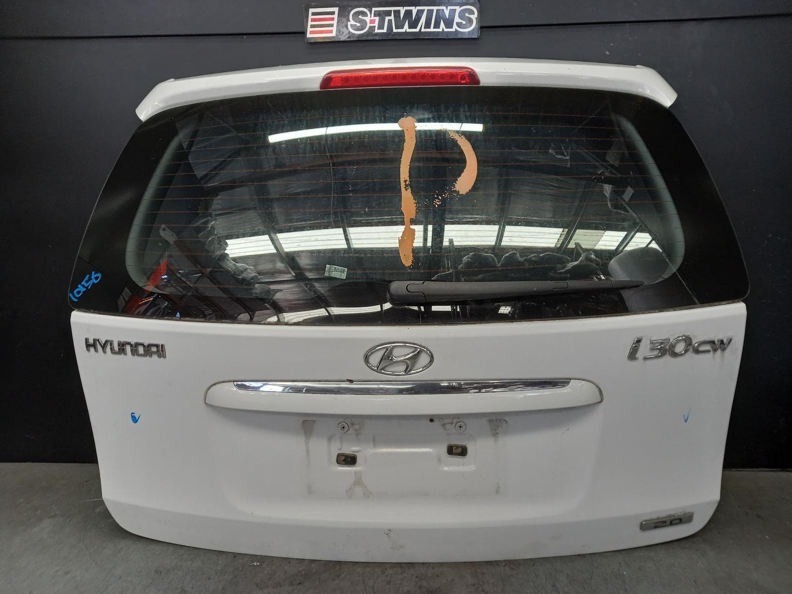 Used auto part listing image: 2011 HYUNDAI I30 BOOTLID TAILGATE TAILGATE, FD, WAGON, NON SPOILER TYPE, 02/09-04/12 0000388147