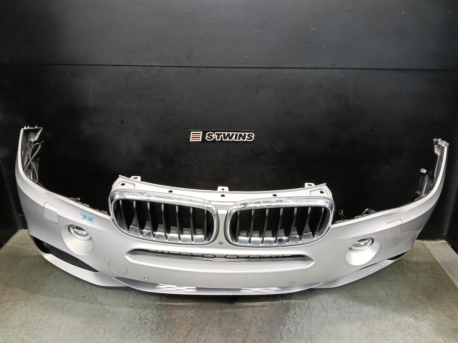 Used auto part listing image: 2016 BMW X5 FRONT BUMPER F15, M SPORT, 09/13-07/18 0000403349