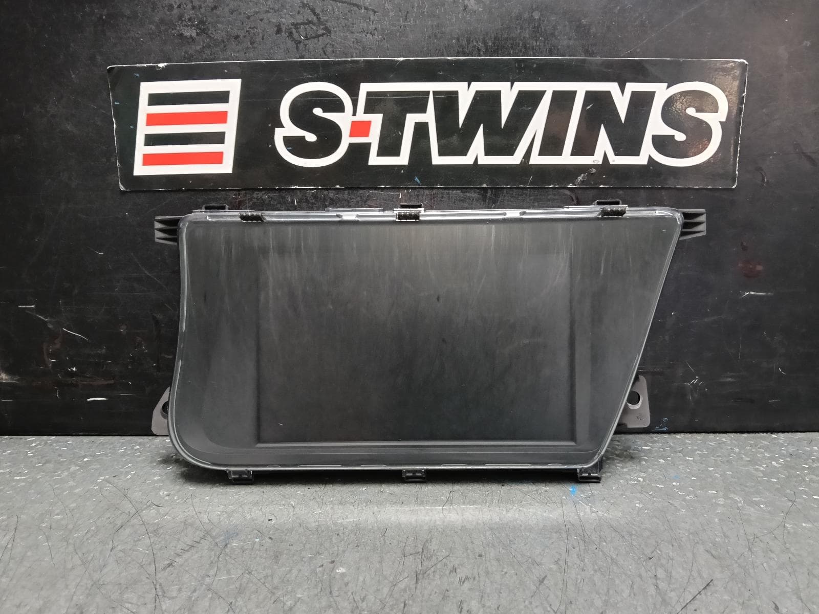 Used auto part listing image: 2011 LEXUS RX SERIES SAT NAV HEAD UNIT, AL10, 12/08-08/15 0000388969