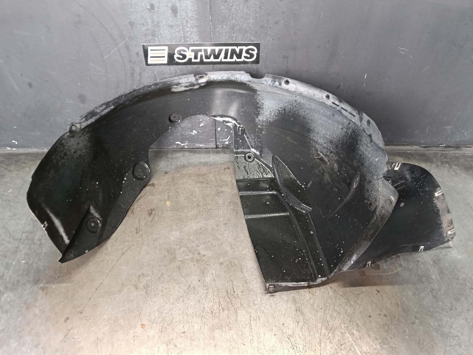 Used auto part listing image: 2019 MG ZS RIGHT GUARD LINER AZS1, FRONT, 09/17- 0000377880