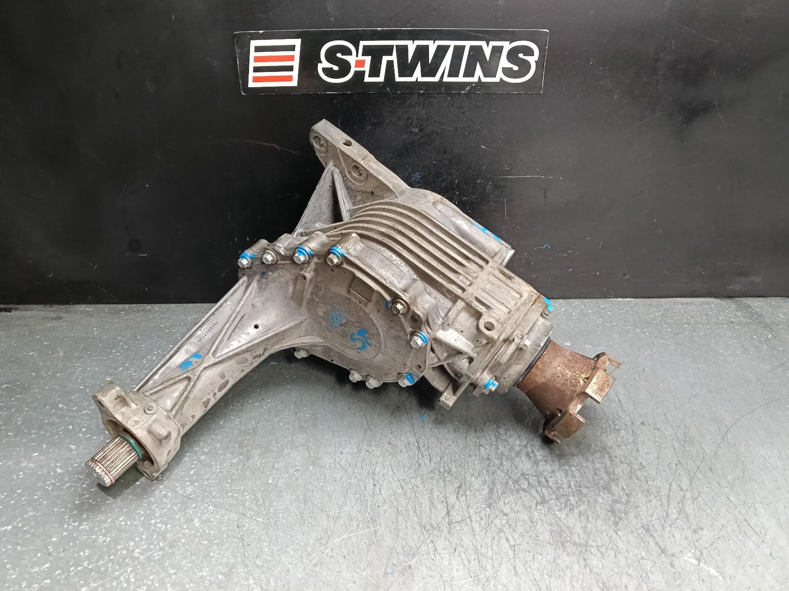 Used auto part listing image: 2017 HOLDEN CAPTIVA TRANSFER CASE AUTO, DIESEL, 2.2, CG, 01/11-06/18 0000386969