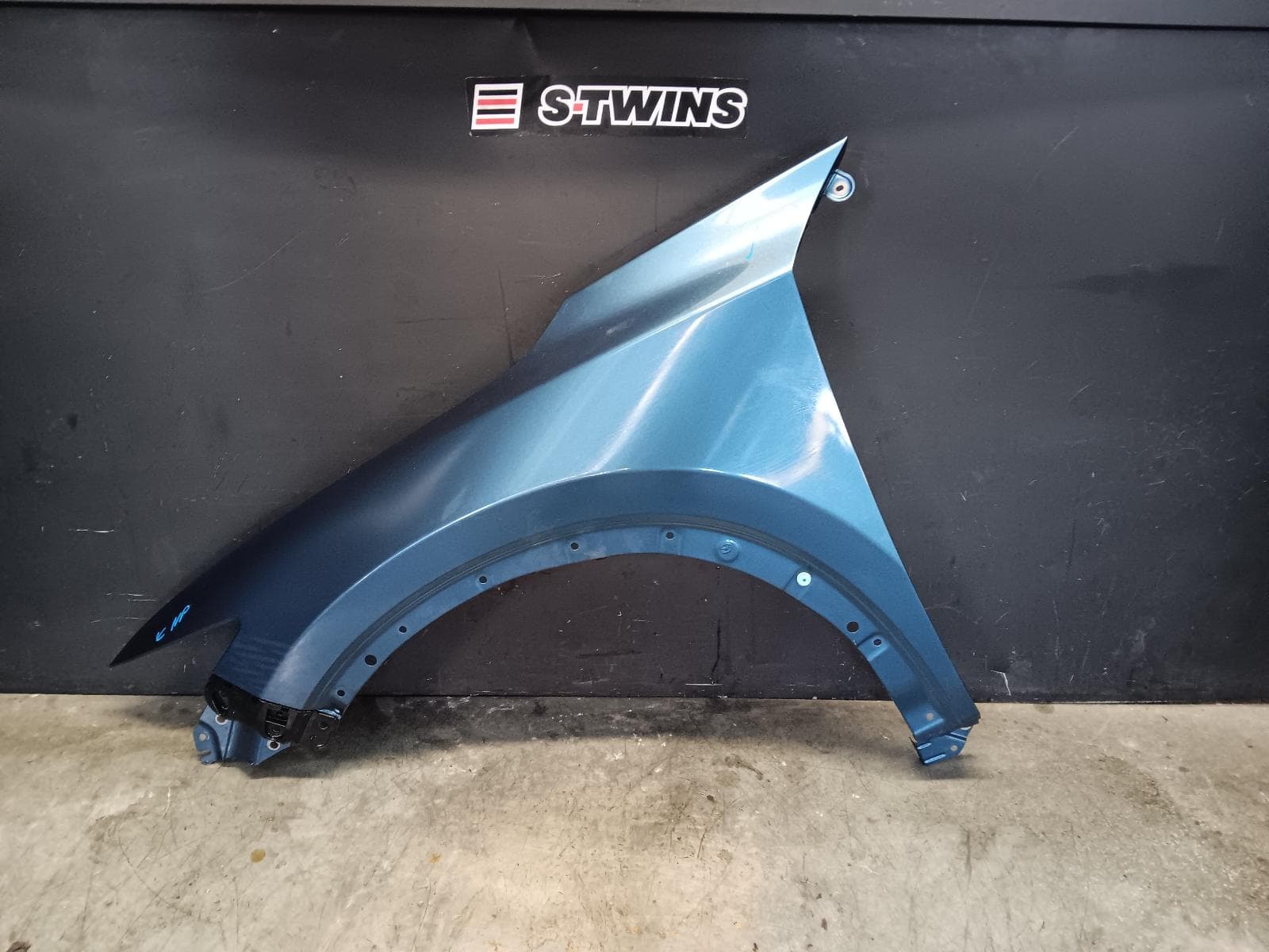 Used auto part listing image: 2018 MAZDA CX5 LEFT GUARD KF, 02/17-03/26 0000411272
