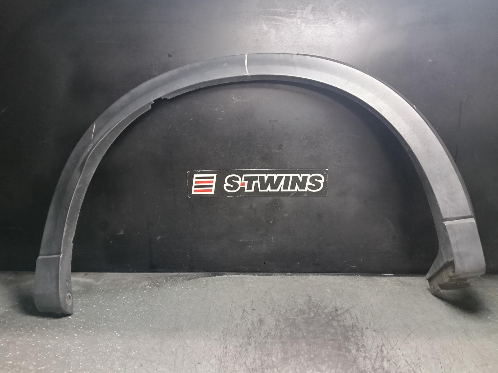 Used auto part listing image: 2018 MAZDA CX5 WHEEL ARCH FLARE RH REAR, KF, 02/17-08/21 0000411602