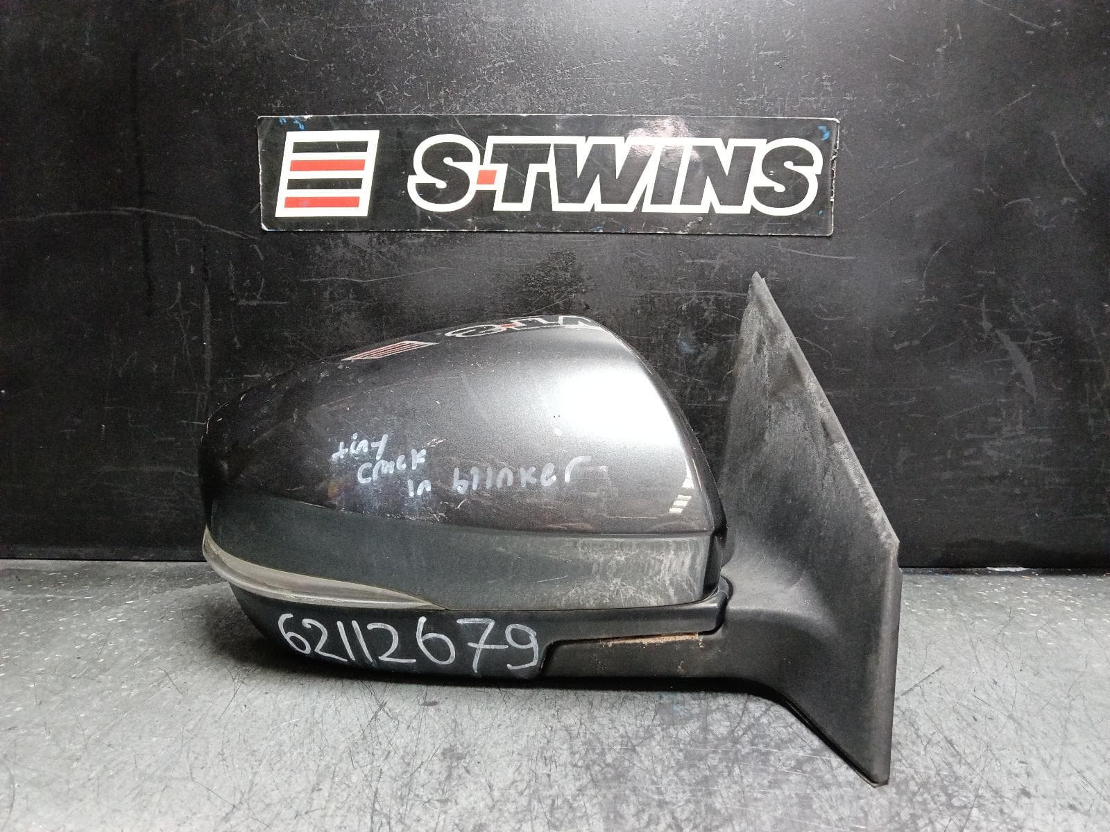 Used auto part listing image: 2013 MAZDA CX9 RIGHT DOOR MIRROR TB, NON BLINDSPOT, NON HEATED TYPE, 06/09-12/15 0000404176
