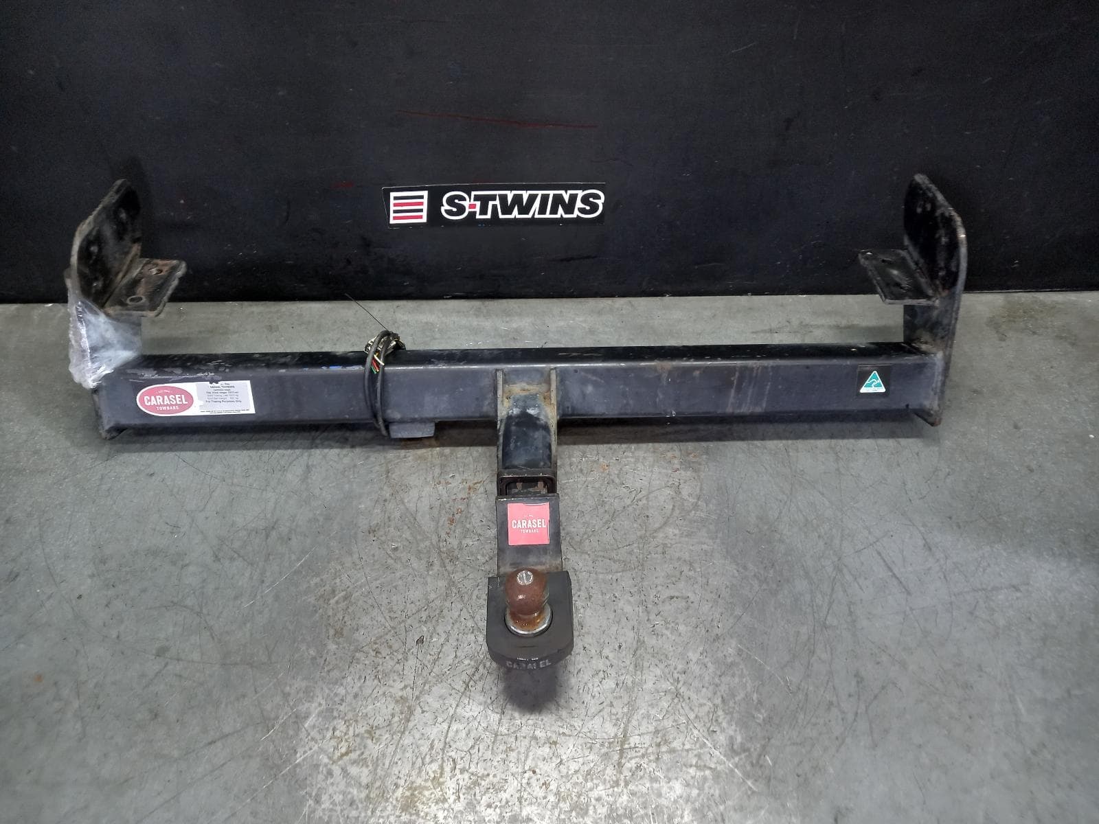 Used auto part listing image: 2019 MAZDA BT50 TOWBAR UR, UTE BACK TYPE, 2WD/4WD, GENUINE, 06/15-06/20 0000403378