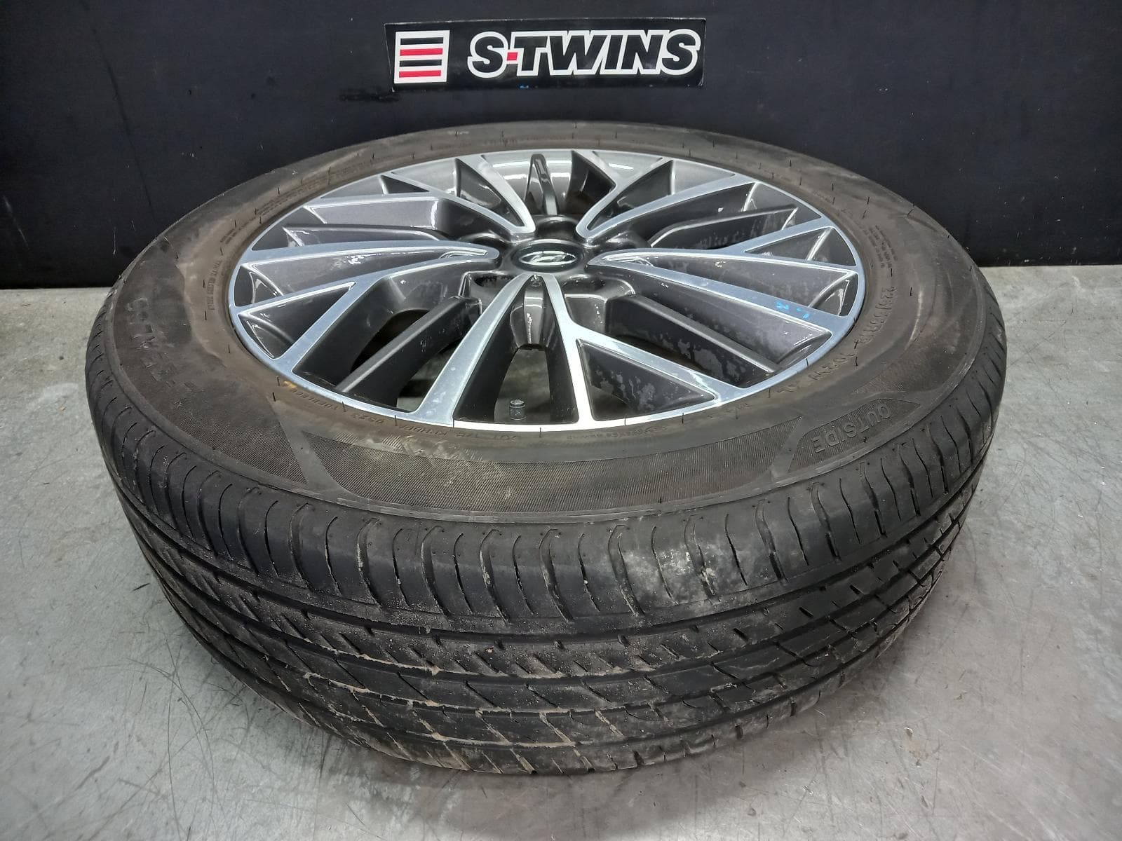 Used auto part listing image: 2020 HYUNDAI TUCSON WHEEL MAG FACTORY, 18X7IN, MULTI SPOKE, ELITE, TL, 06/18-01/21 0000380753