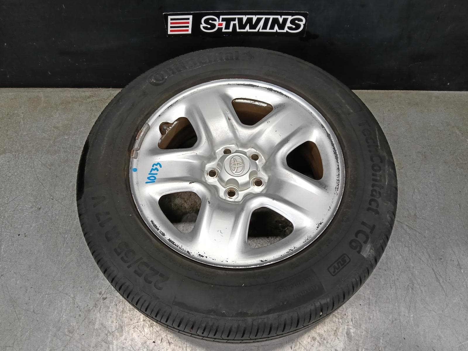 Used auto part listing image: 2015 TOYOTA RAV4 WHEEL STANDARD STEEL FACTORY, 5 SPOKE, 17IN, XA40, 12/12-12/18 0000395313