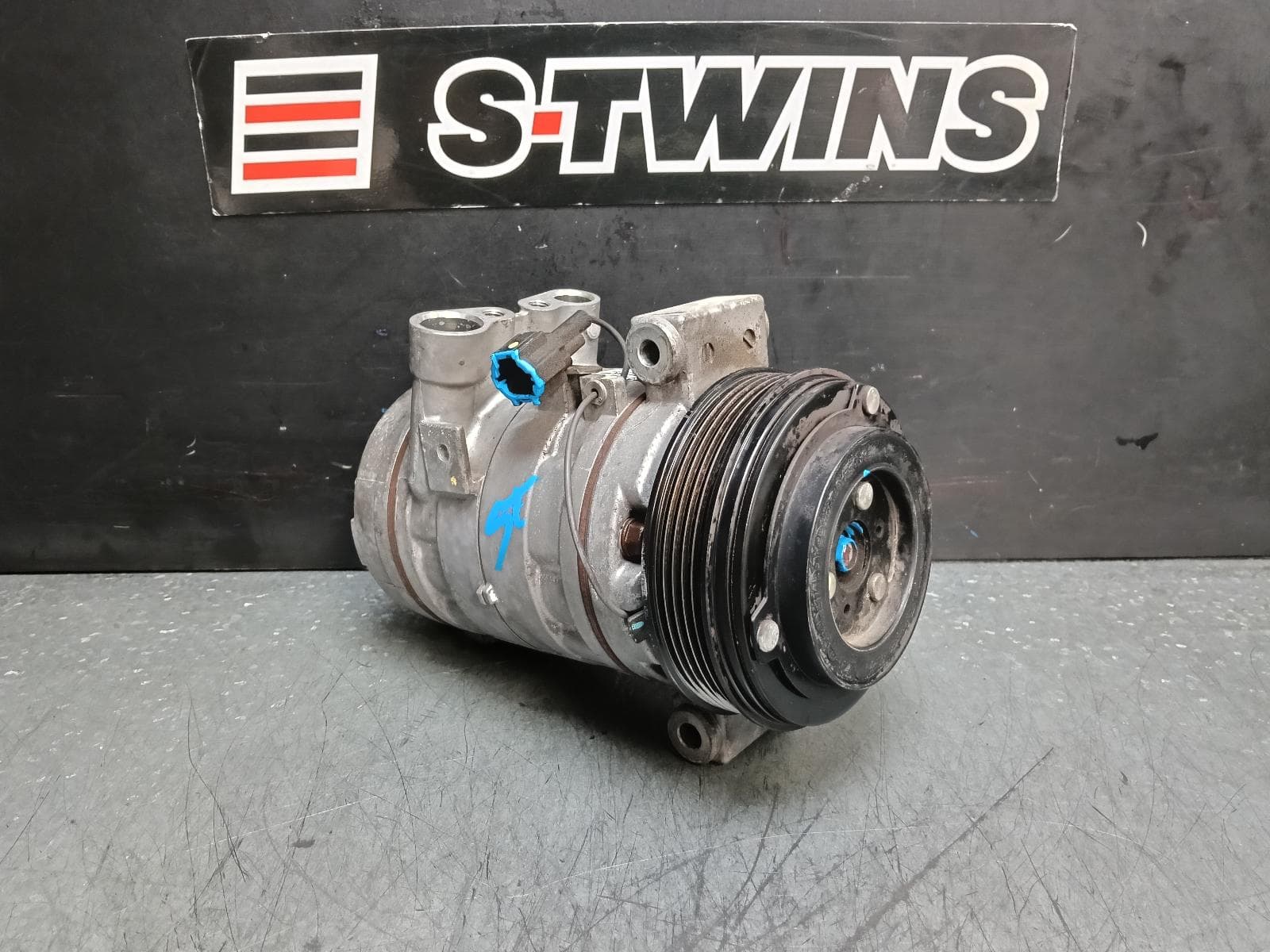 Used auto part listing image: 2018 NISSAN NAVARA A C COMPRESSOR NP300, 2.3, DIESEL, YS23DDTT, TWIN TURBO, 04/15- 0000381403