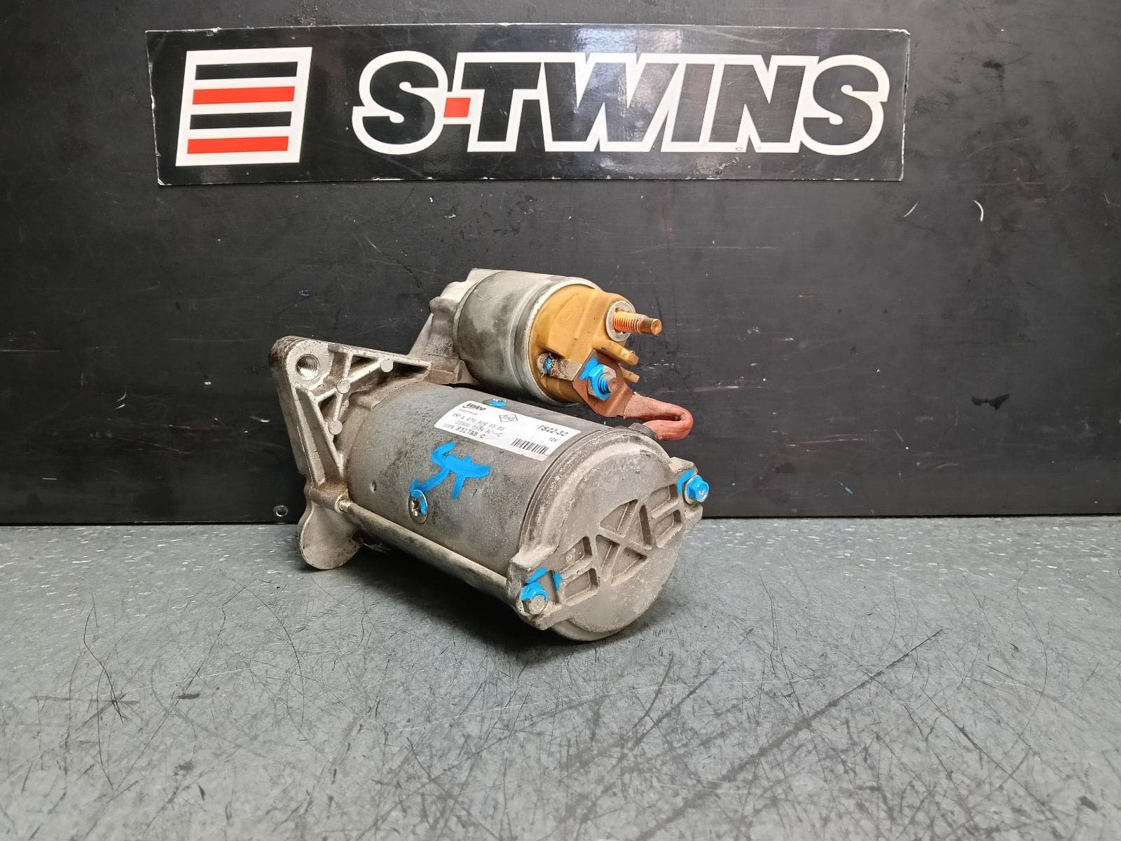 Used auto part listing image: 2018 NISSAN NAVARA STARTER NP300, DIESEL, 2.3, SINGLE/TWIN TURBO, 04/15- 0000381404