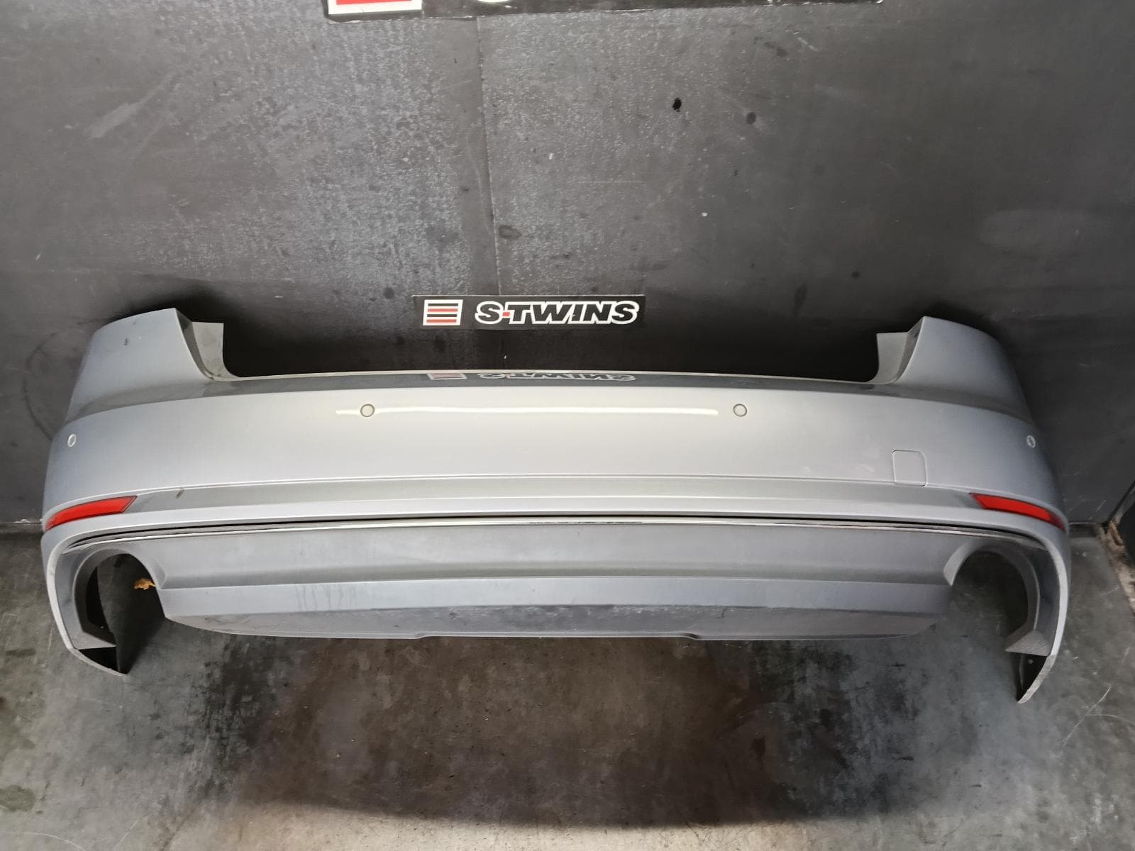 Used auto part listing image: 2017 AUDI A4 REAR BUMPER B9 8W, BUMPER BAR, SEDAN, 45 TFSI, 10/15-11/20 0000379565