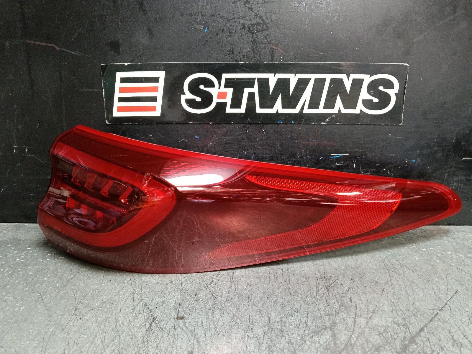 Used auto part listing image: 2020 KIA SPORTAGE RIGHT TAILLIGHT QL, IN BODY, LED TYPE, 07/18-08/21 0000393269