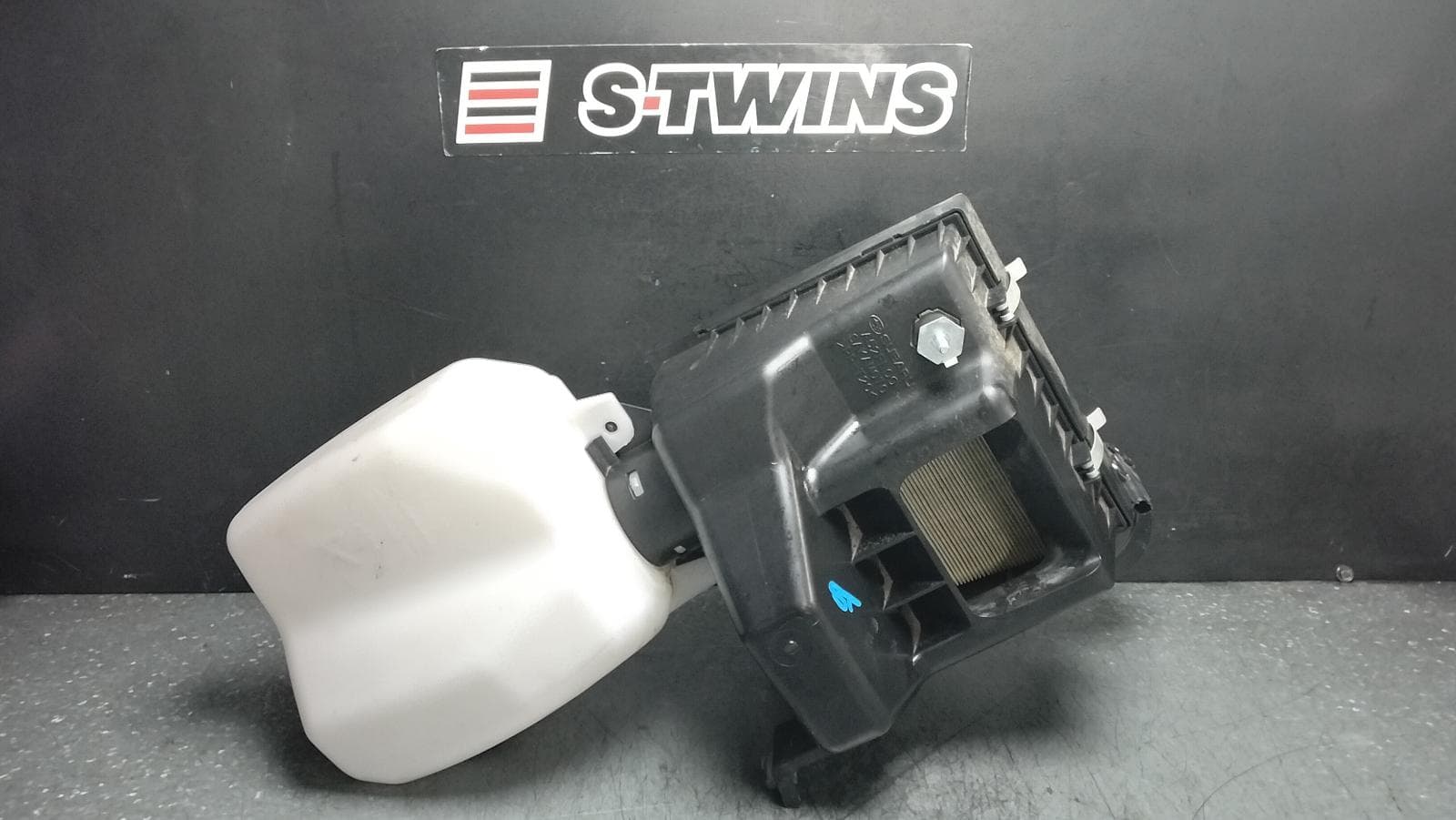 Used auto part listing image: 2021 SUBARU IMPREZA AIR CLEANER BOX AIR CLEANER, G5, 2.0, PETROL, 11/16-09/23 0000391139