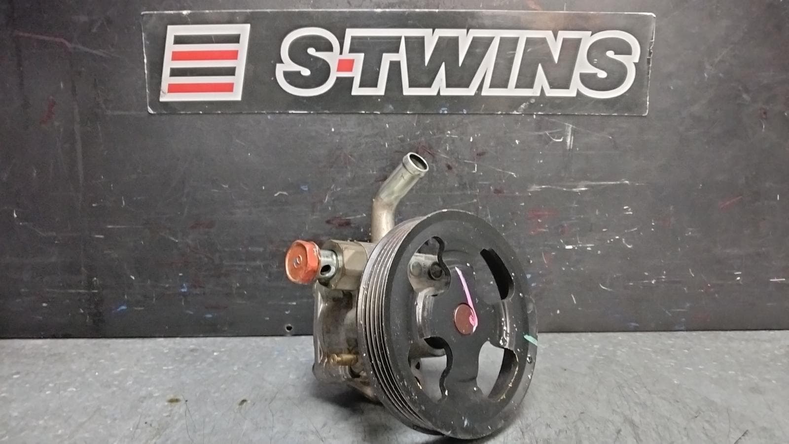 Used auto part listing image: 2022 MITSUBISHI TRITON STEERING PUMP DIESEL, 2.4, MQ-MR, 03/15-10/23 0000397695